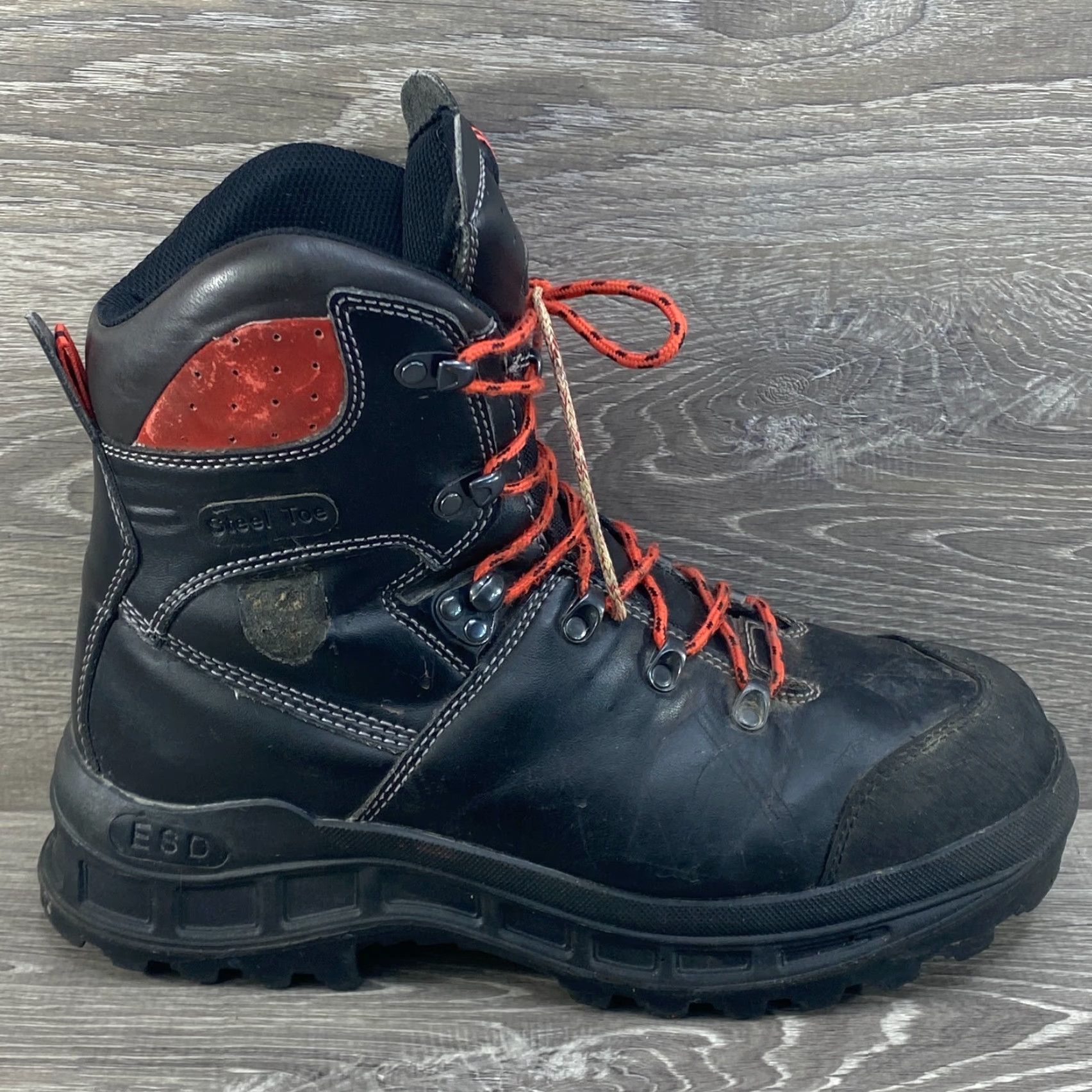 Vintage Oregon Chainsaw Boots Mens 11 Black Leather Waterproof Steel Toe Class 1 Work Boots Mens 11 Water Resistant Leather Black Oregon Size US 10 / EU 43 - 2 Thumbnail
