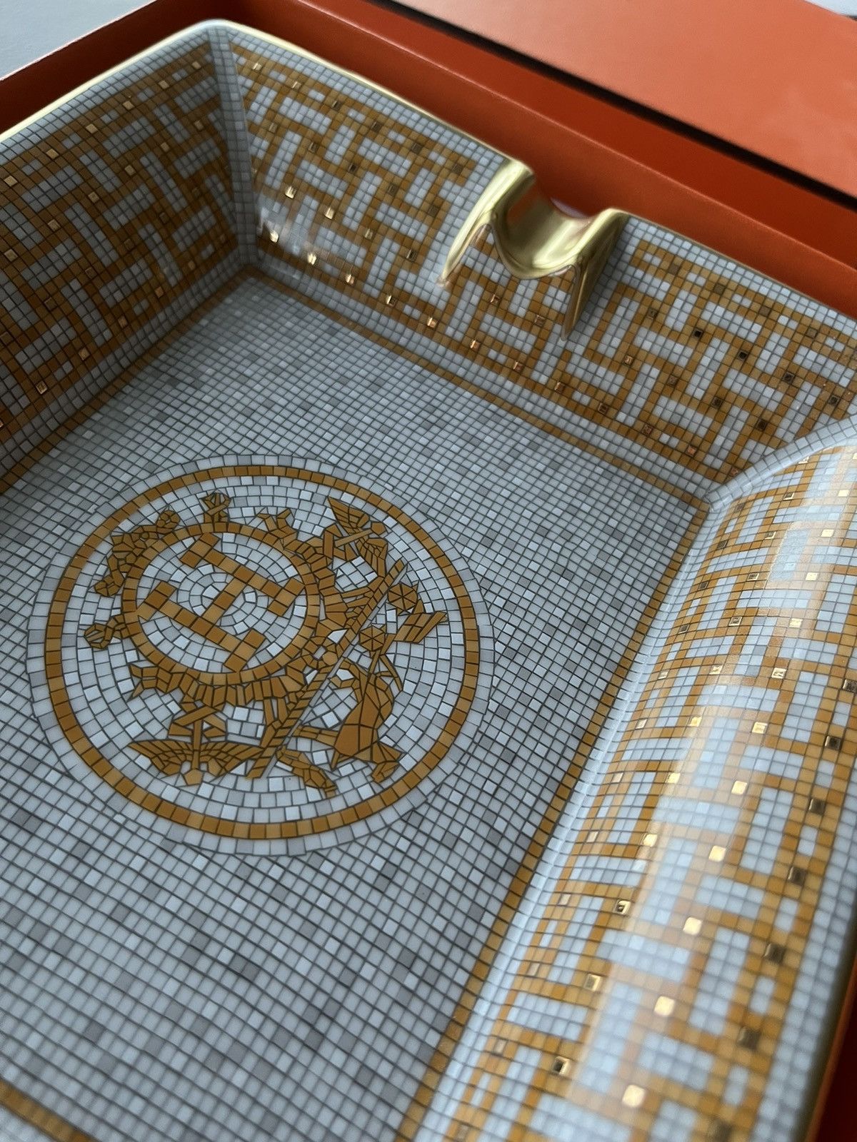 Hermes Rare Brand New Hermes H Logo Mosaique Au 24 Gold Ashtray Size ONE SIZE - 6 Thumbnail