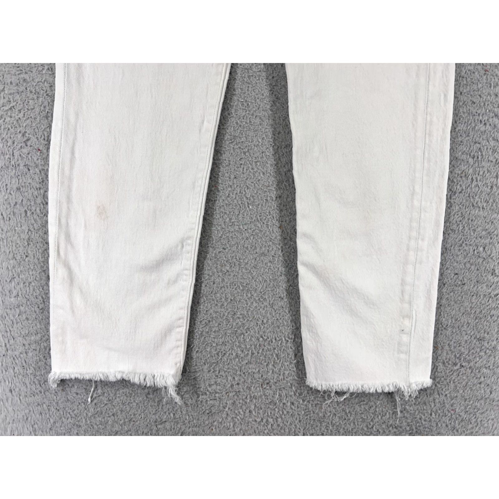 Levi's VINTAGE Levis Premium Jeans Womens White Denim Levi's Wedgie Fit 24x24 Straight 22in Waist 22in High Rise Size 42" / US 20 - 2 Thumbnail