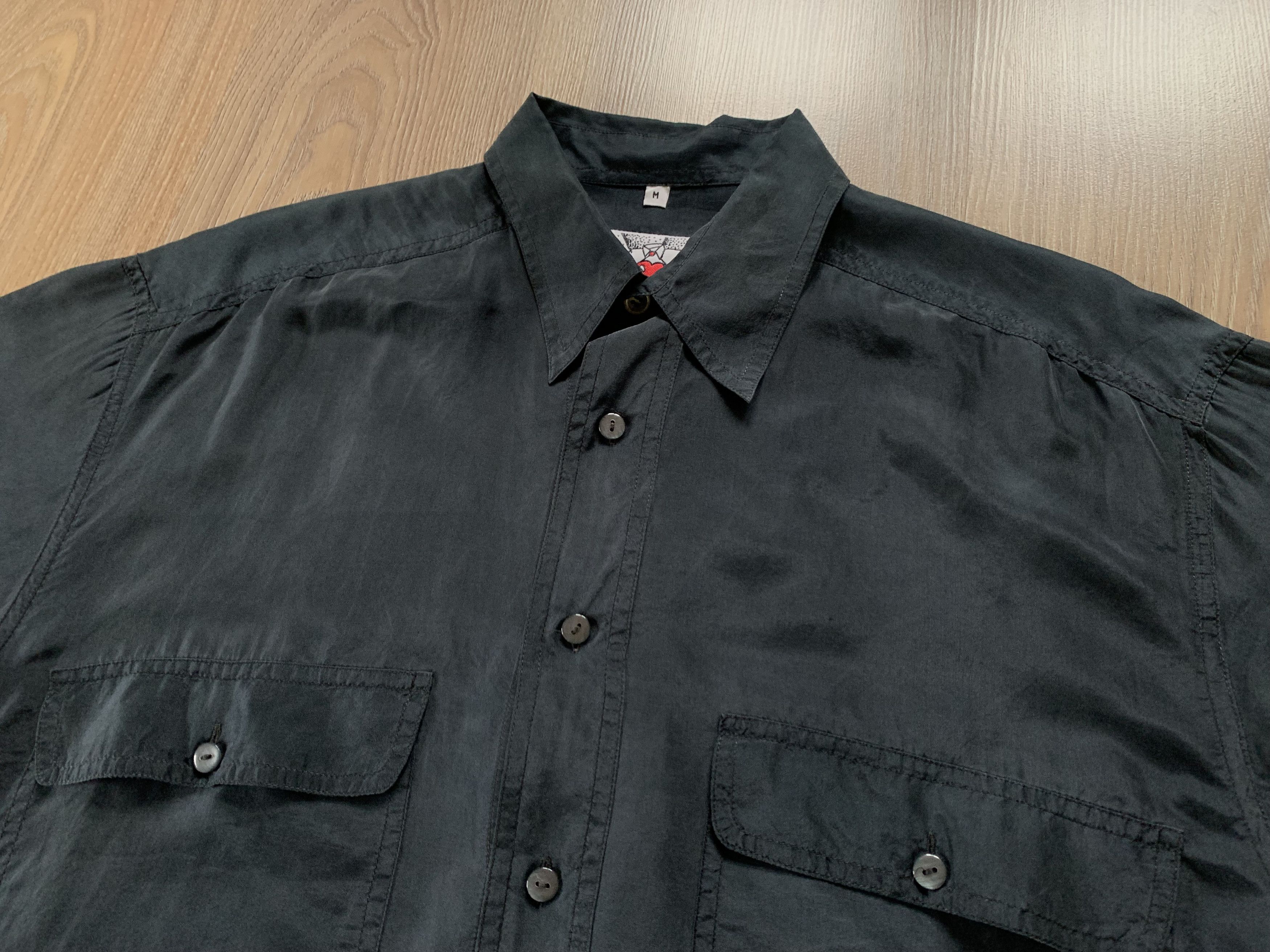 Band Tees Vintage Heart Patch Silk Short Sleeve Button Up Shirt Size US M / EU 48-50 / 2 - 4 Thumbnail
