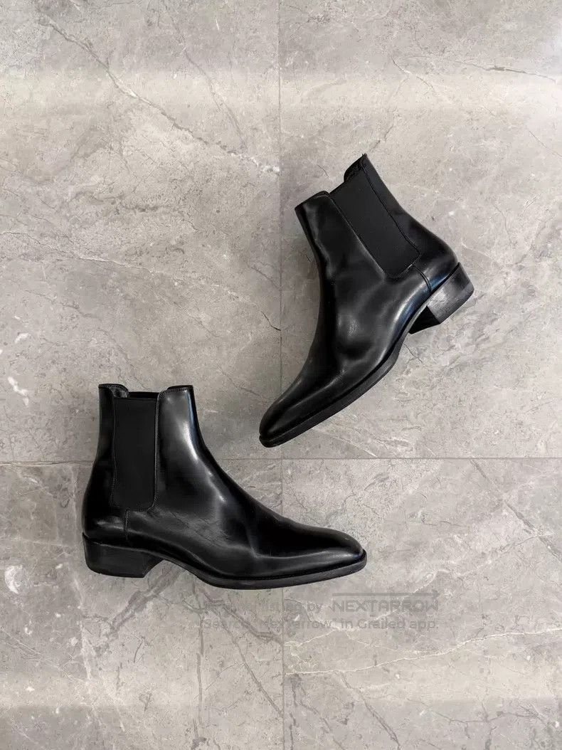 Saint Laurent Paris Saint Laurent Paris Glossy Leather Chelsea Boots Size US 7 / EU 40 - 7 Thumbnail