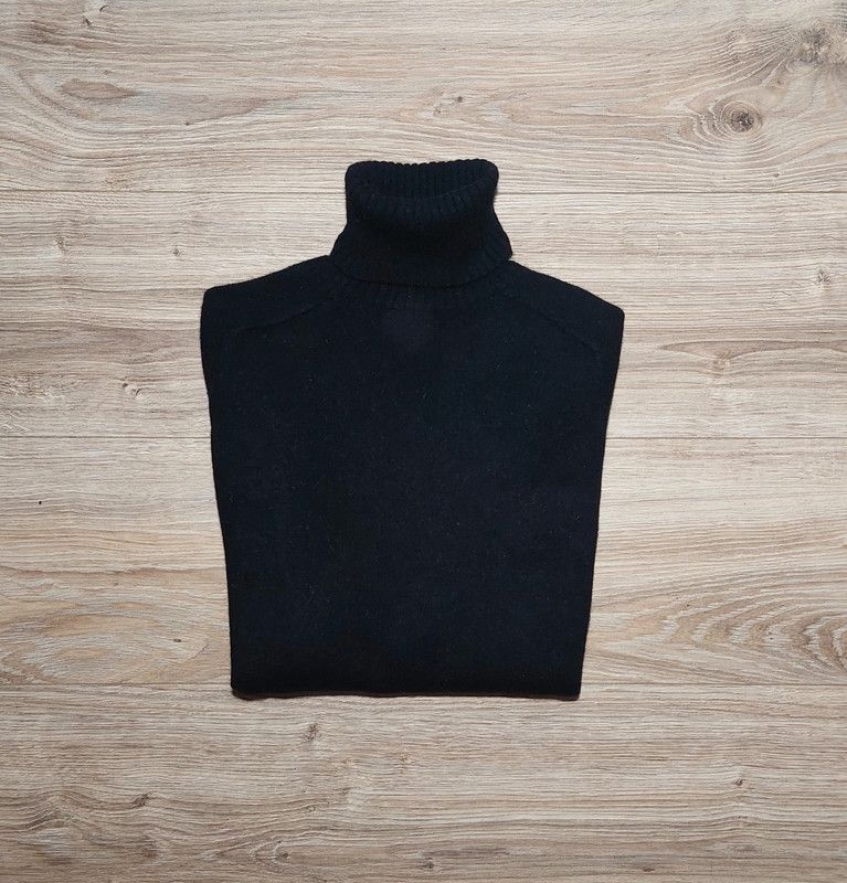 Massimo Dutti 95% wool 5% cashmere sweater turtleneck jumper black vintage Size XS / US 0-2 / IT 36-38 - 2 Thumbnail