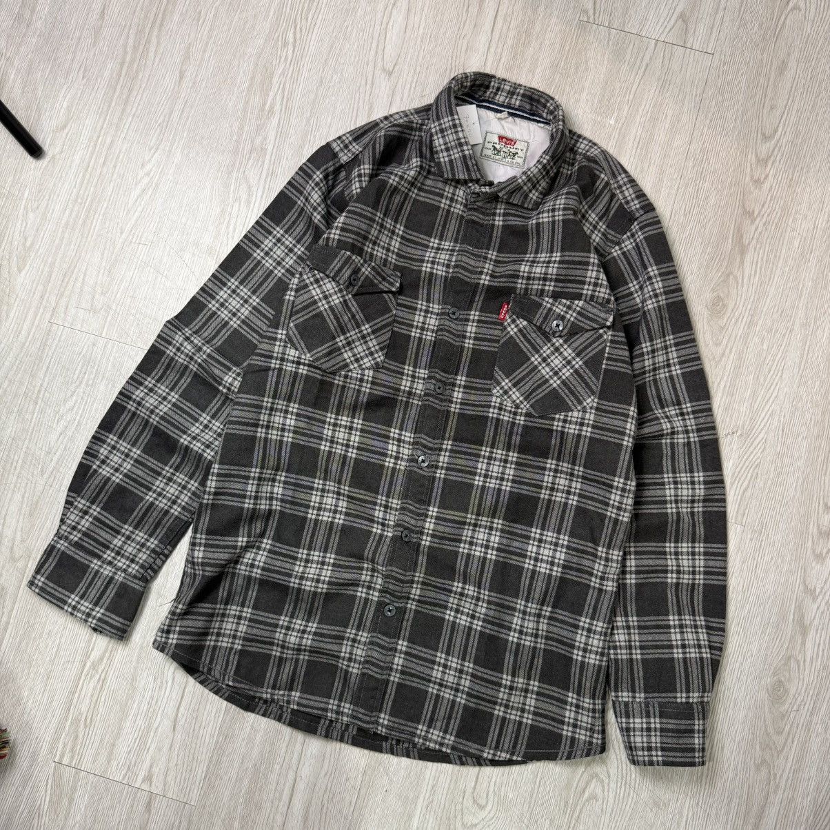 Levi's Levi's plaid flannel grey button Size US M / EU 48-50 / 2 - 3 Thumbnail