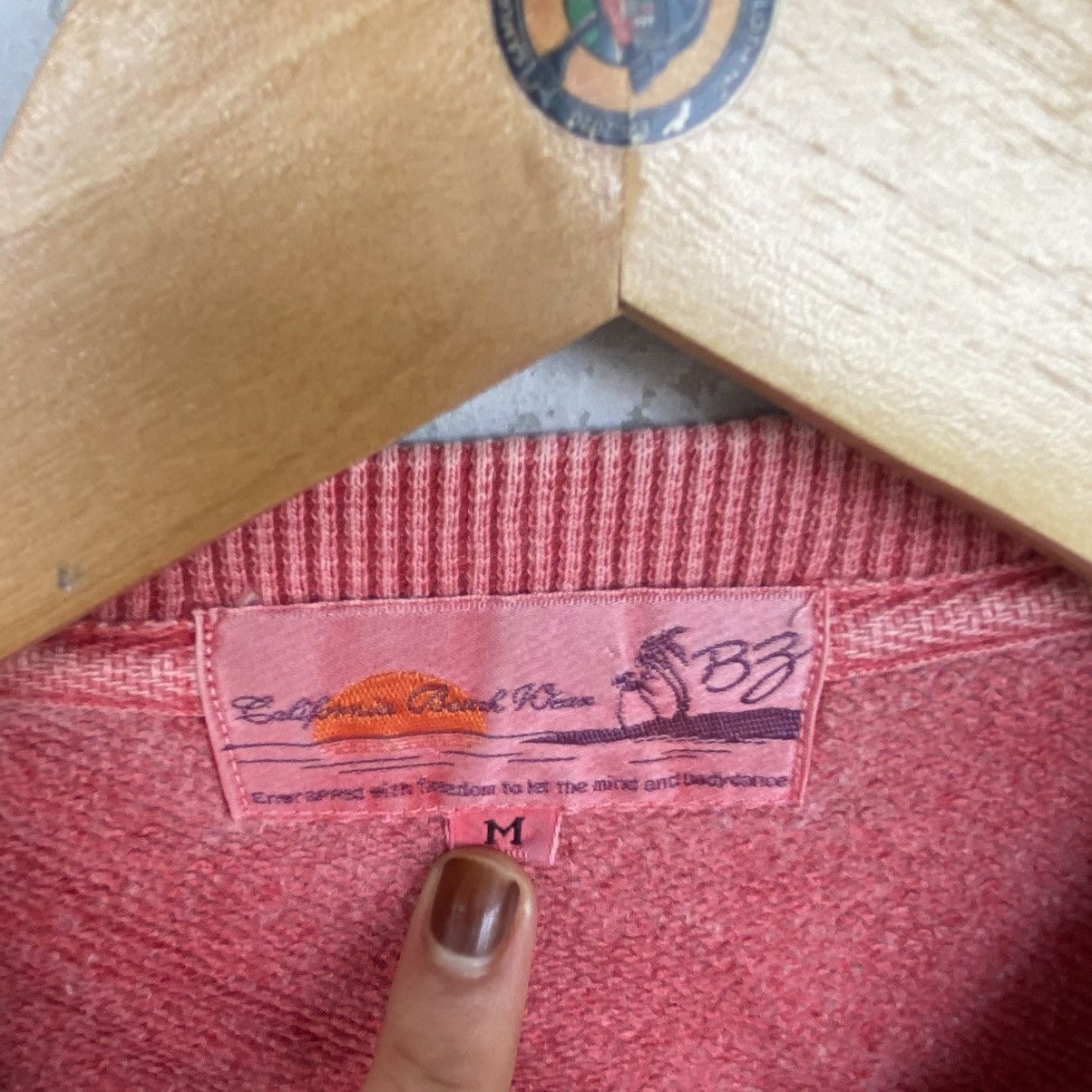 Other Vintage Hawaii Beach Printed Crewneck Sweatshirt Red Size M Size US M / EU 48-50 / 2 - 5 Thumbnail