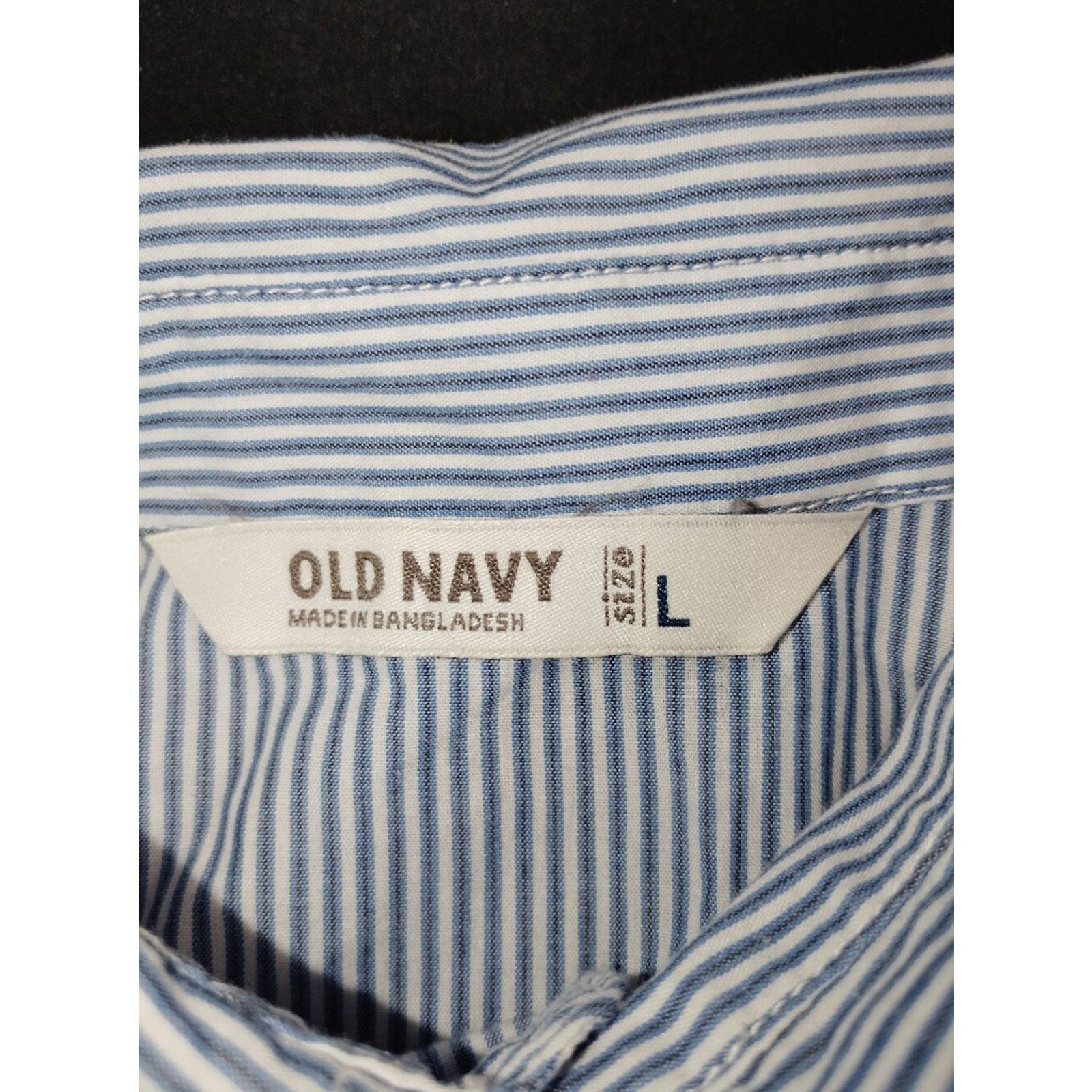 Old Navy Old Navy Boys Light Blue and White Pinstripe Button-Up Shirt Size L / US 10 / IT 46 - 2 Thumbnail