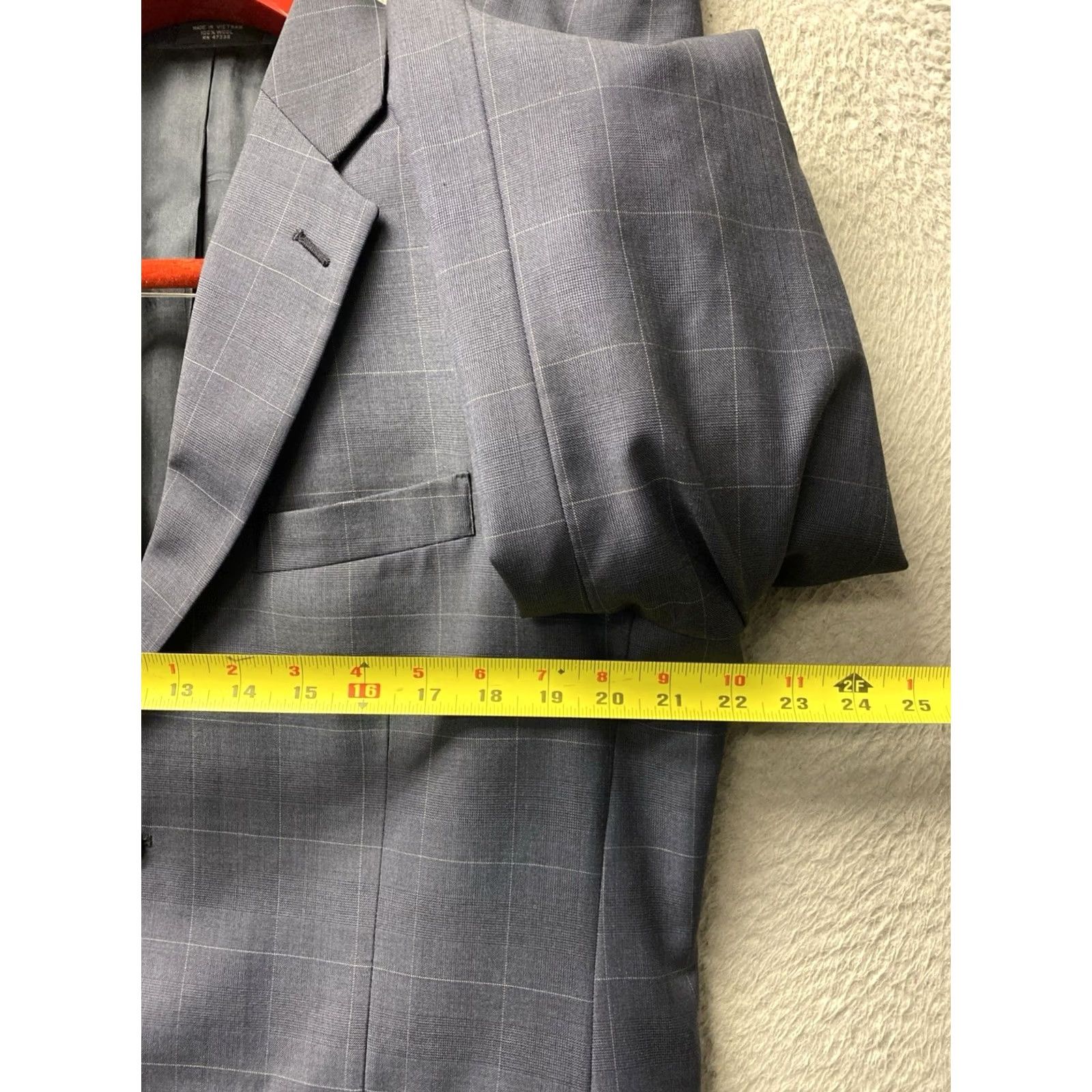 Jones New York Jones New York Suit Men’s 42R Dark Blue Check Wool 2 Piece Jacket Pants 34x30 Long Double-Vented Notch Lapel Regular Fit Wool Suit Set 0794 Size 42R - 4 Thumbnail