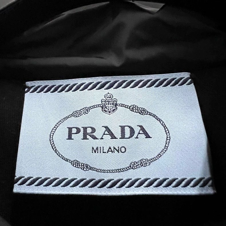 Prada Prada Character poster printed hooded jacket 2502-Nextarrow Size US XS / EU 42 / 0 - 2 Thumbnail