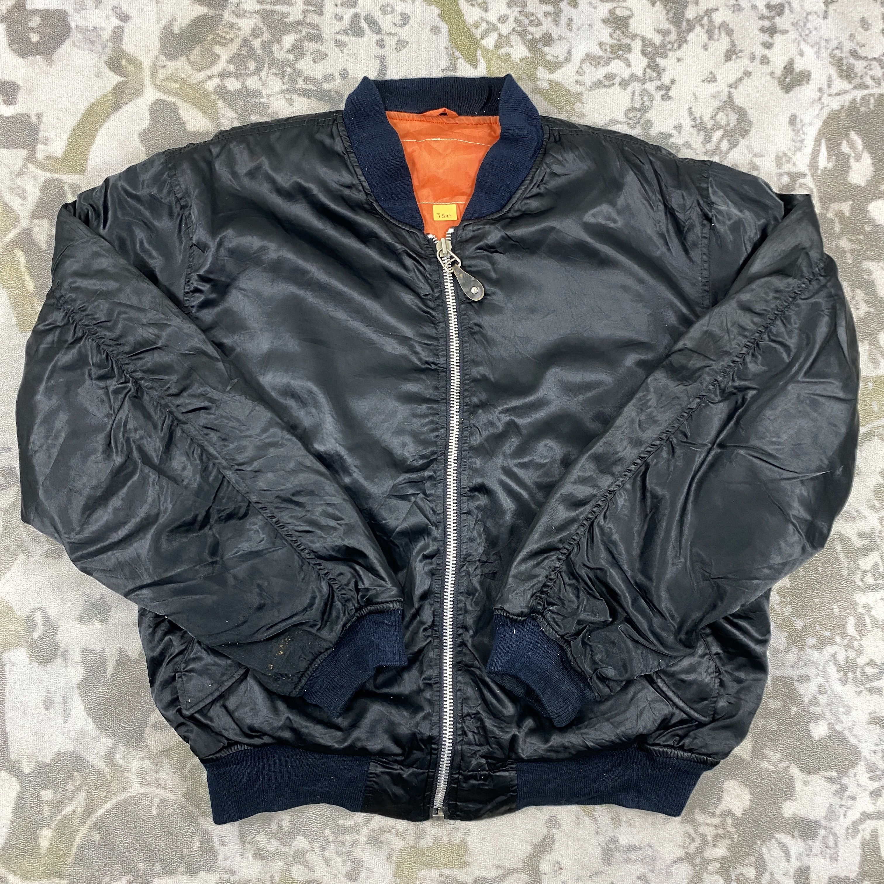 Band Tees Vintage 90s The Sting Riversible Bomber Jacket-J297 Size US M / EU 48-50 / 2 - 3 Thumbnail