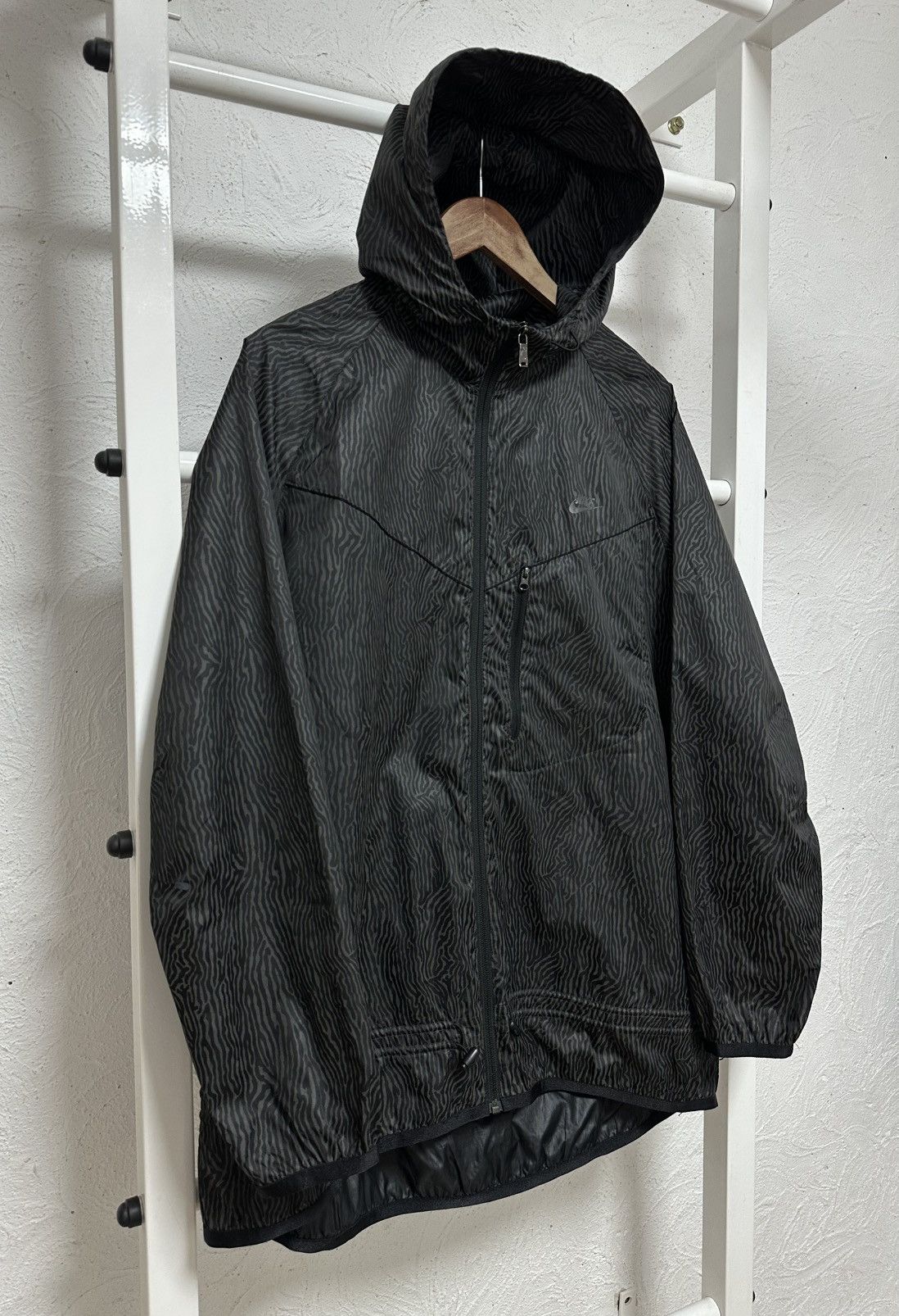 Nike Nike Women’s Full Reflective Windbreaker Jacket Size XL Size XL / US 12-14 / IT 48-50 - 3 Thumbnail