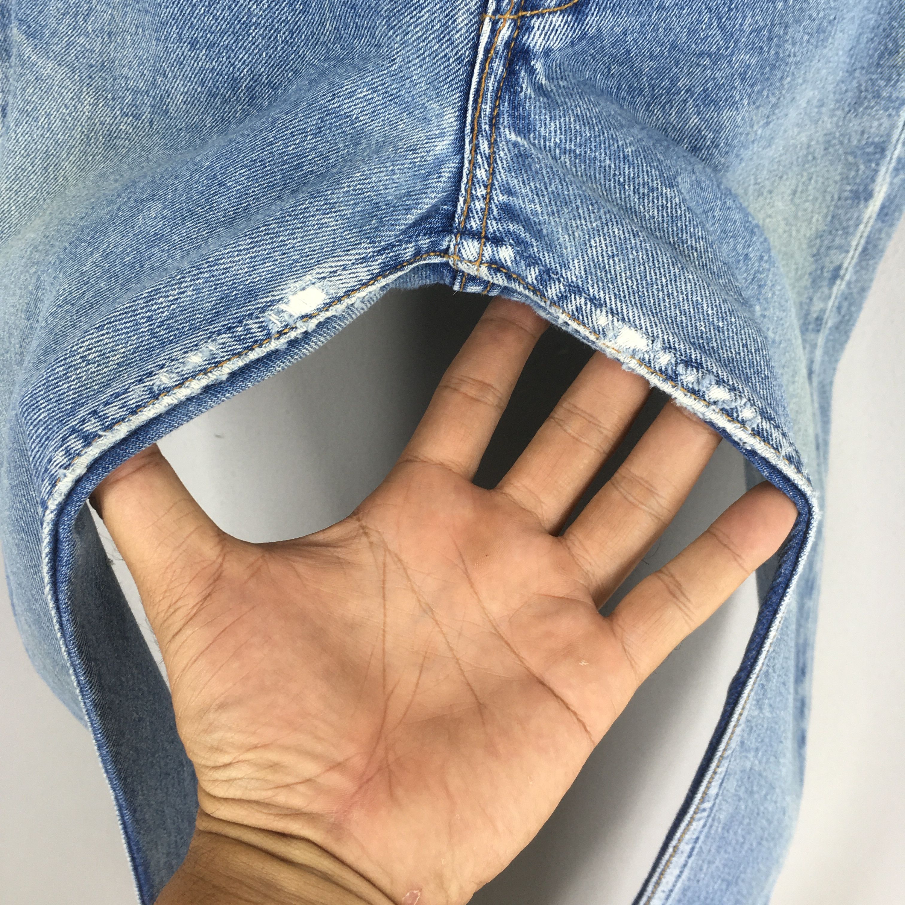 Levi's Size 28x32.5 Vintage 90s Levi's 501 Straight Cut Jeans S1906 Size 28" / US 6 / IT 42 - 5 Thumbnail