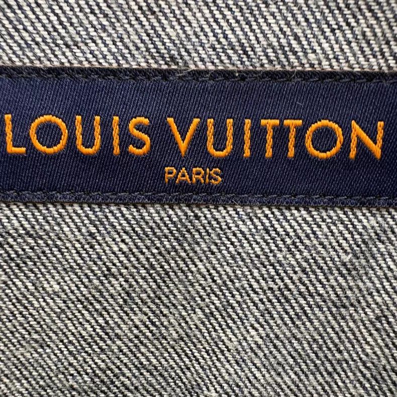 Louis Vuitton Louis Vuitton Tapestry full logo short sleeve shirt Size US XL / EU 56 / 4 - 6 Thumbnail