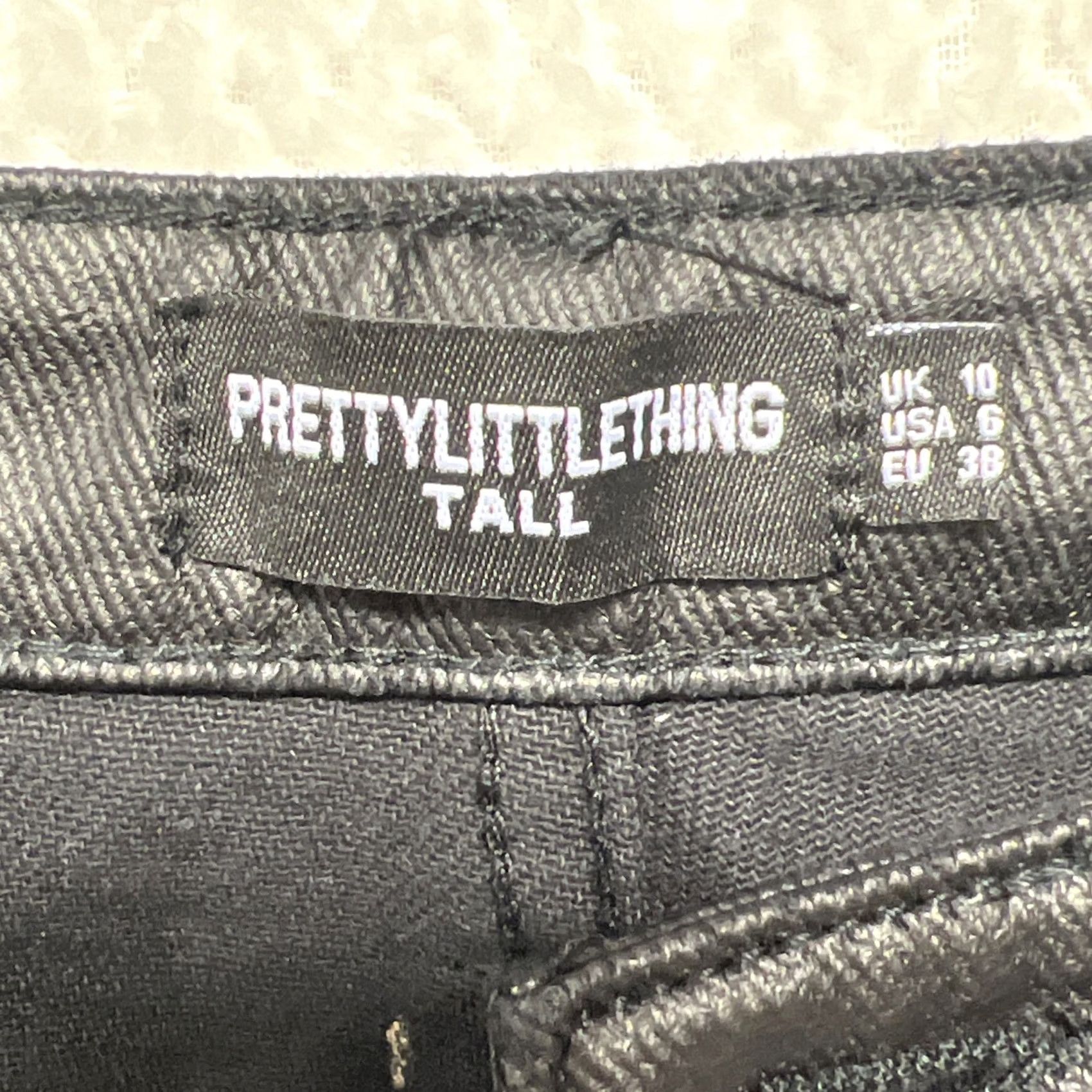 PrettyLittleThing VINTAGE PrettyLittleThing Tall Faux Leather Pants Women US 6 Black High Rise Pants Size 28" / US 6 / IT 42 - 4 Thumbnail