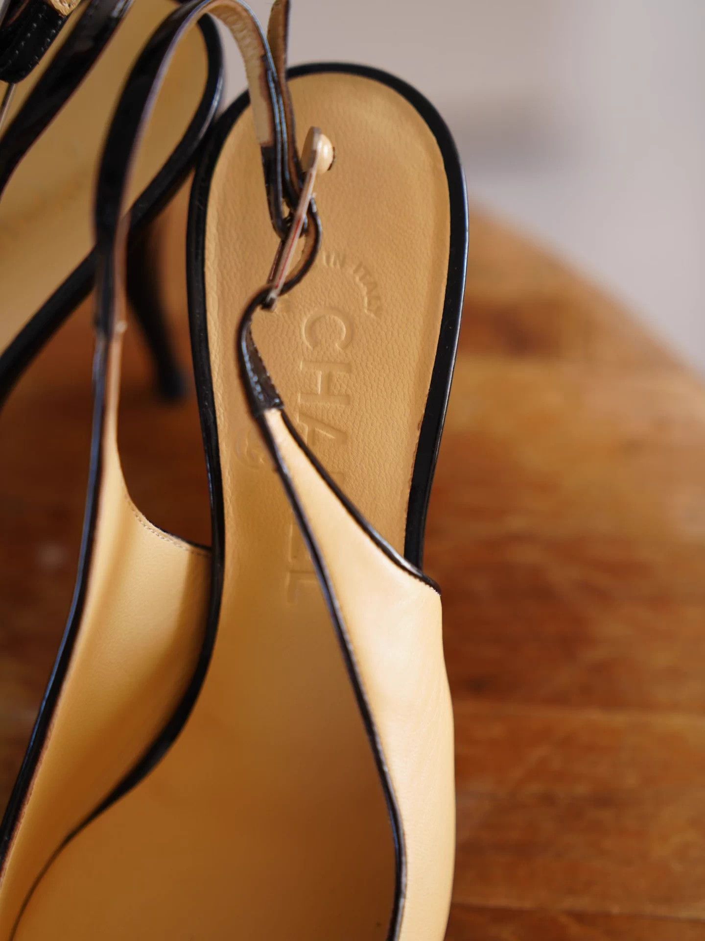 Chanel Chanel Vintage Milk Tea-Black Kitten Heel Mule Pumps CC 36.5 Size US 6 / IT 36 - 3 Thumbnail