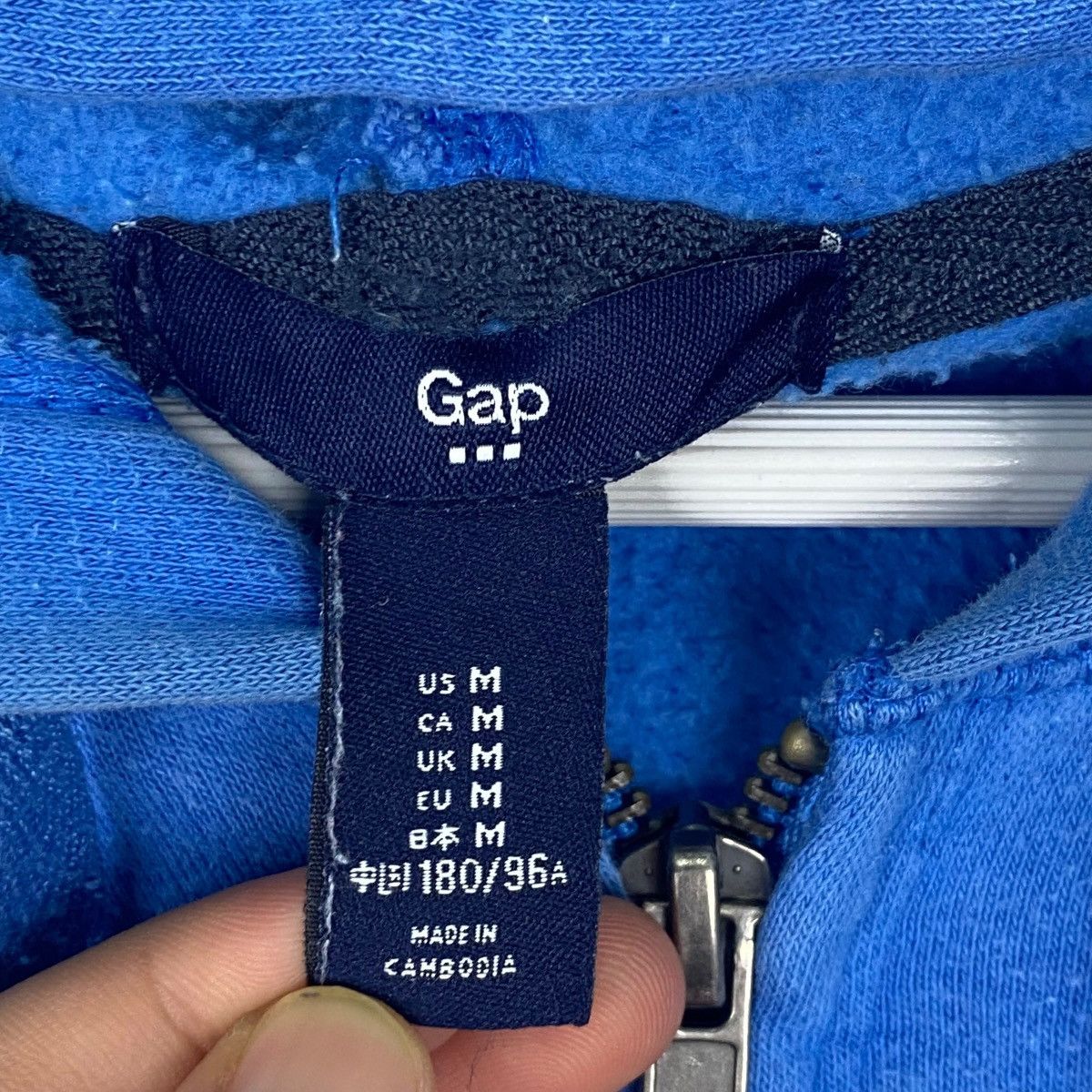 Other Vintage GAP Hoodie Full Zip Big Logo Embroidered Blue SizeM Size US M / EU 48-50 / 2 - 5 Thumbnail