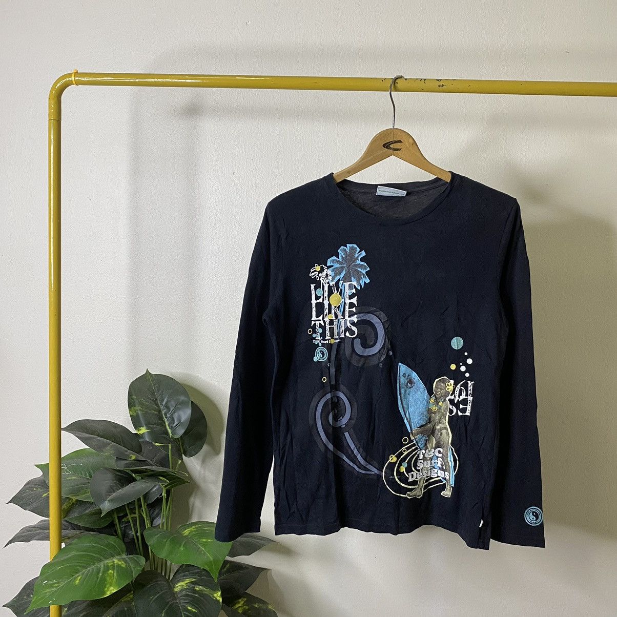 Vintage Vintage Y2K T&C Surf Rare Graphic LS Tee Surf Style Size US S / EU 44-46 / 1 - 1 Thumbnail