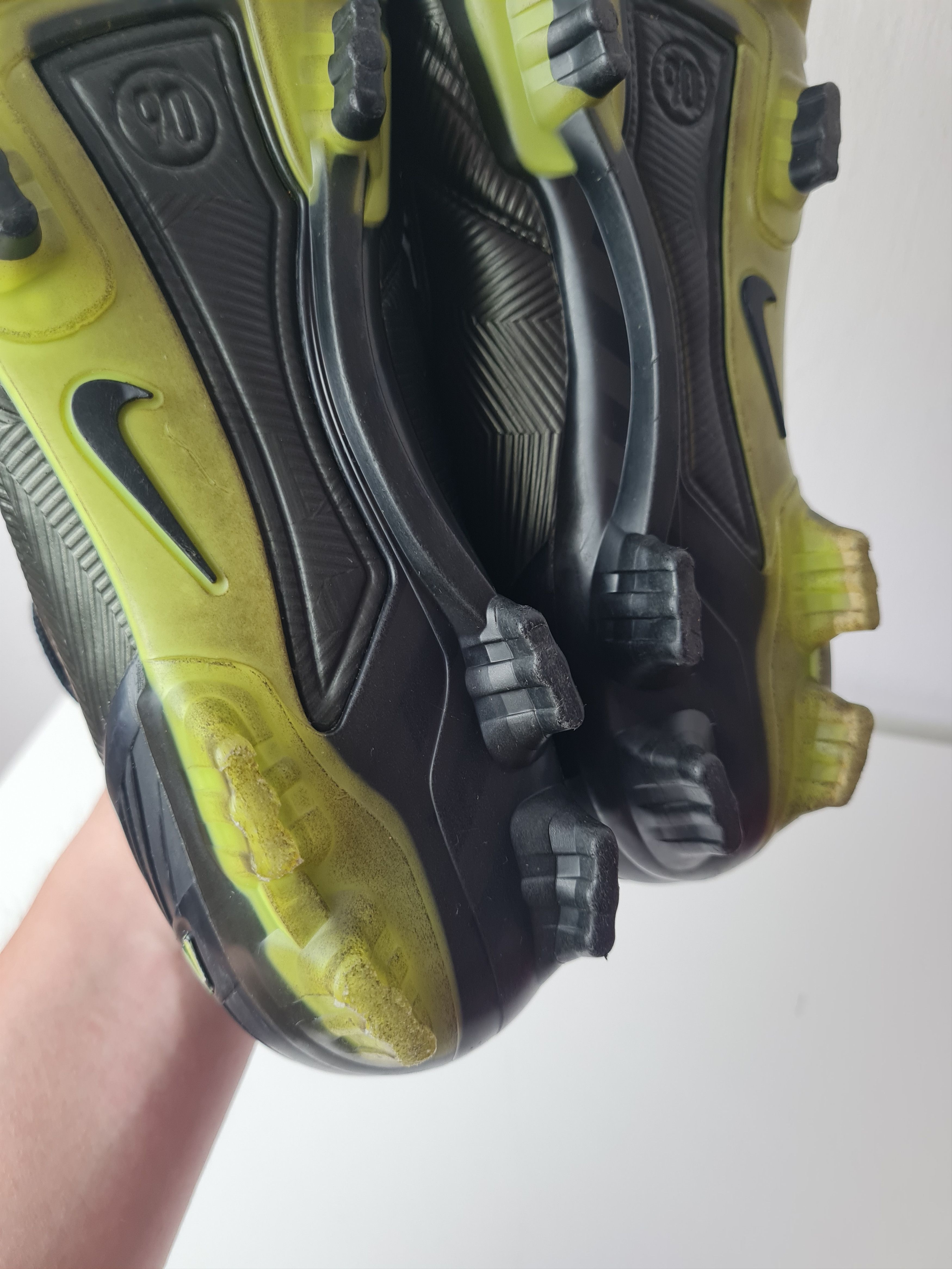 Nike Football Boots 2008 Nike Total 90 SG Zoom Air Laser Elite Size US 10 / EU 43 - 21 Thumbnail