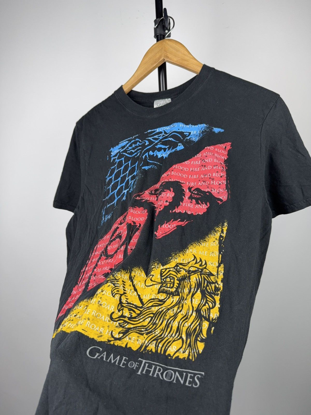 Vintage 00s Game of Thrones Art Stark Targaryen Lannister Tee L Size US L / EU 52-54 / 3 - 3 Thumbnail