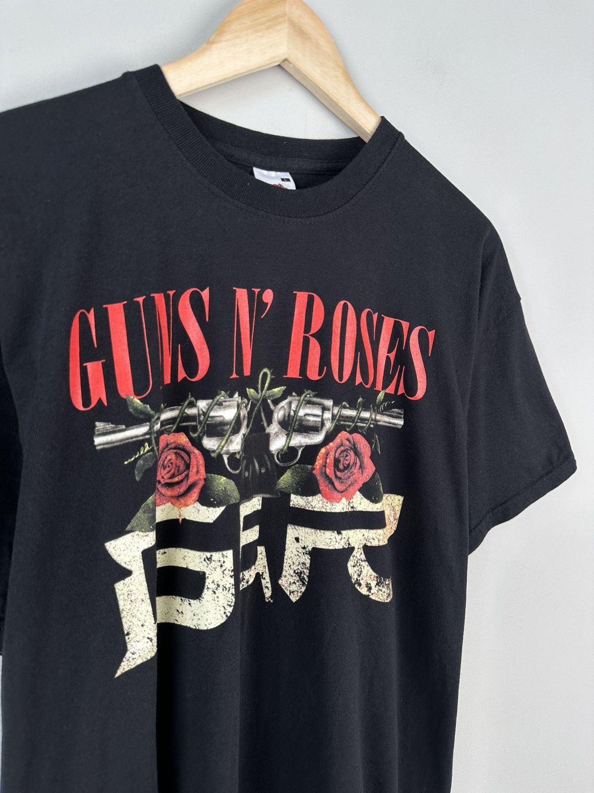 Band Tees × Guns N' Roses Vintage Y2k Guns N Roses Box Logo Tee Size US L / EU 52-54 / 3 - 3 Thumbnail