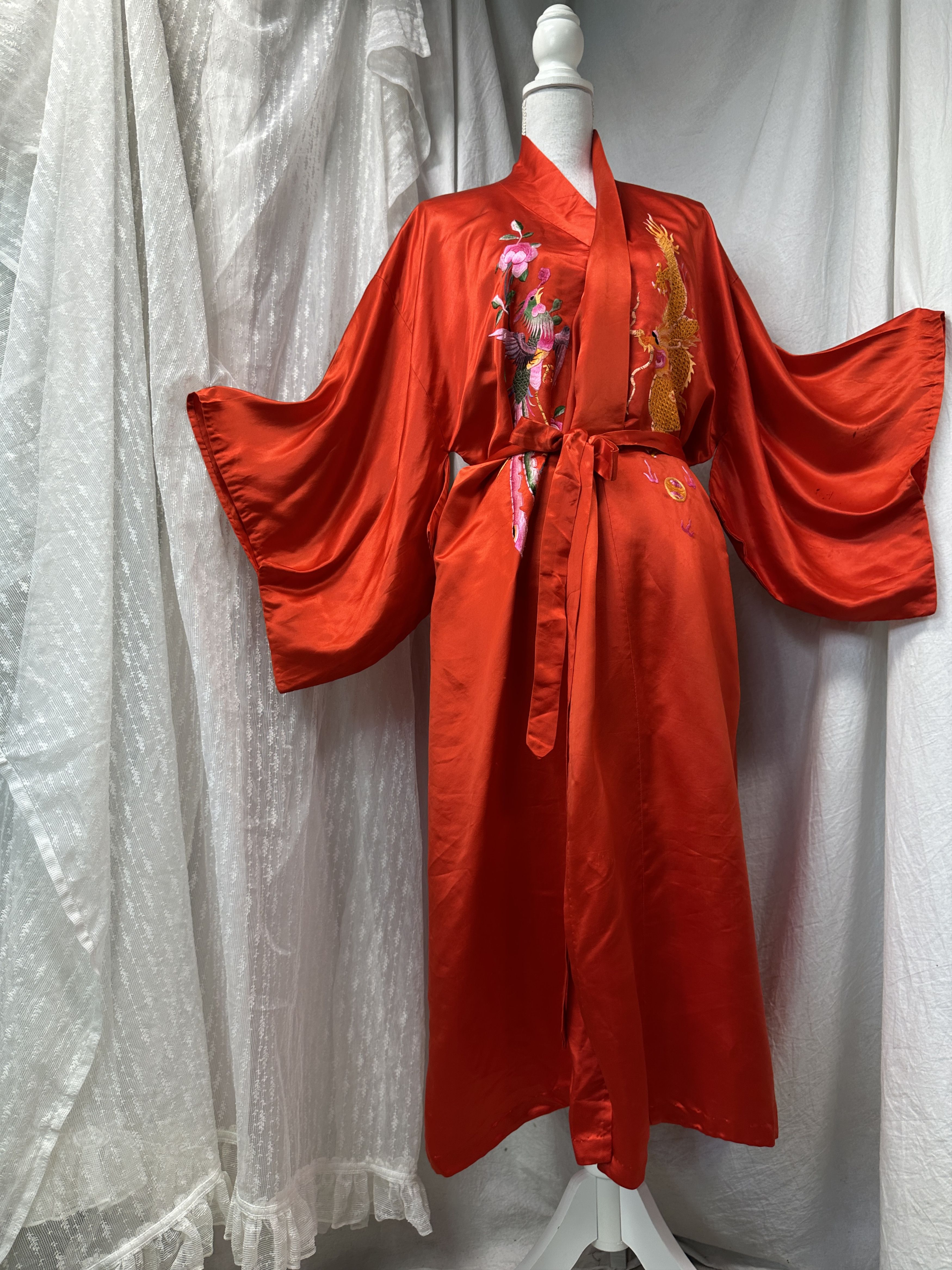 Vintage Vintage Japaneese Silk Embroidered Kimono Y2K Size M / US 6-8 / IT 42-44 - 2 Thumbnail