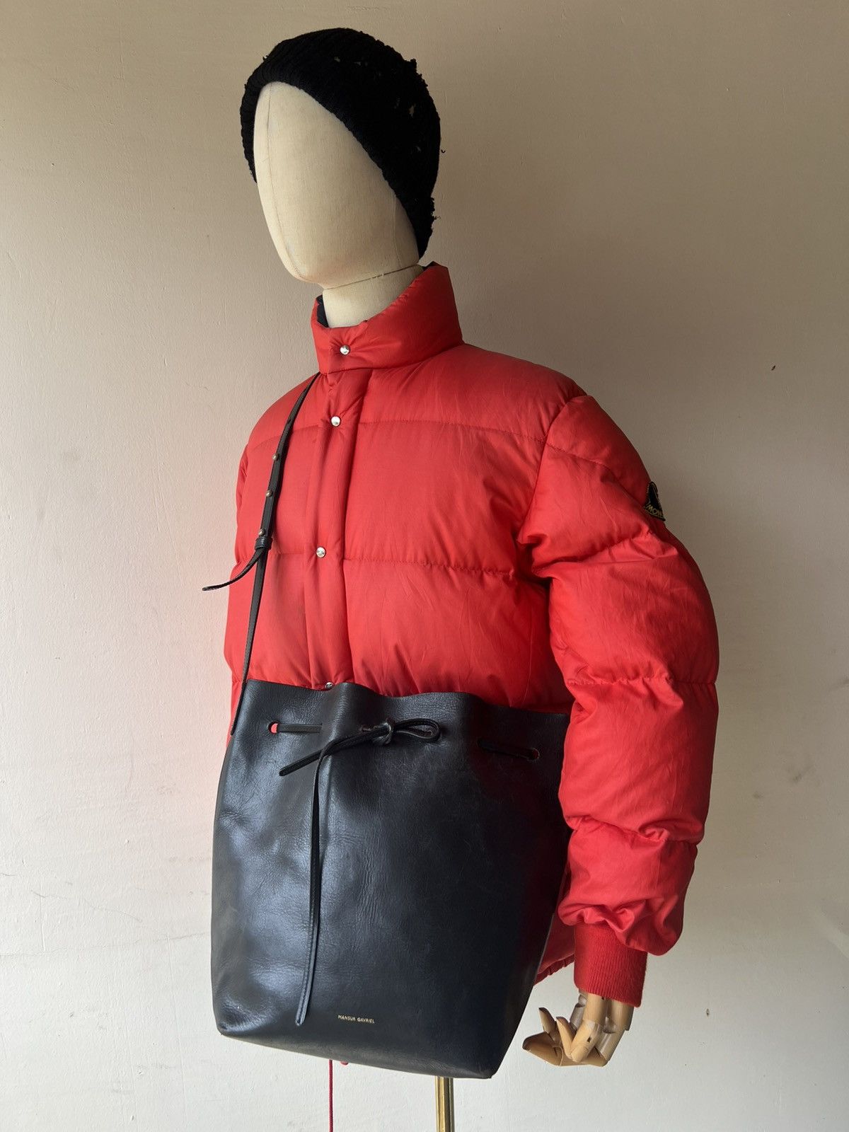 Mansur Gavriel Distressed Patina Black Leather Mansur Gavriel Sling Bag Size ONE SIZE - 6 Thumbnail