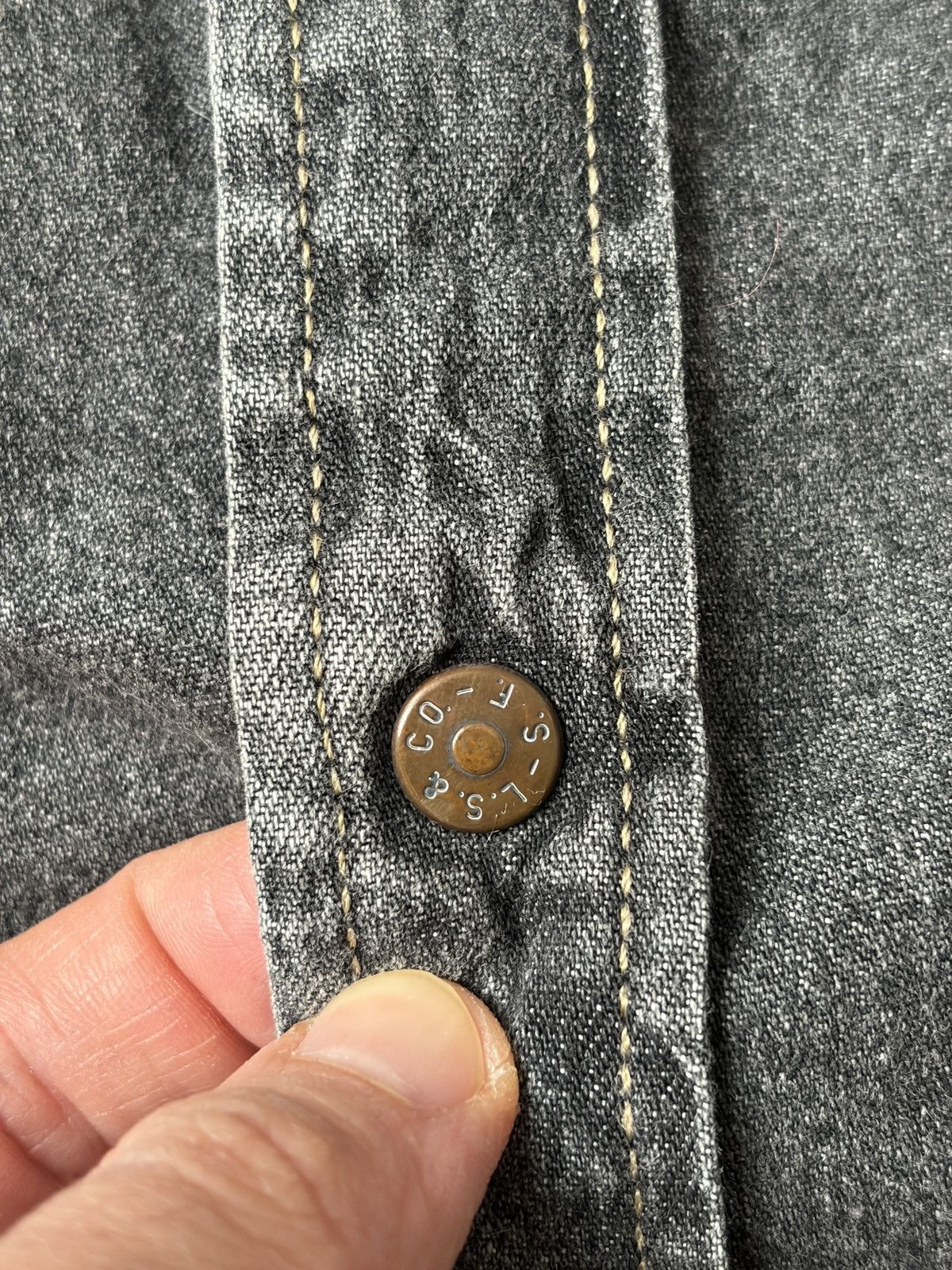 Levi's Vintage Clothing Levis Vintage Gray Heavy Denim Jeans Shirt Size US M / EU 48-50 / 2 - 10 Thumbnail
