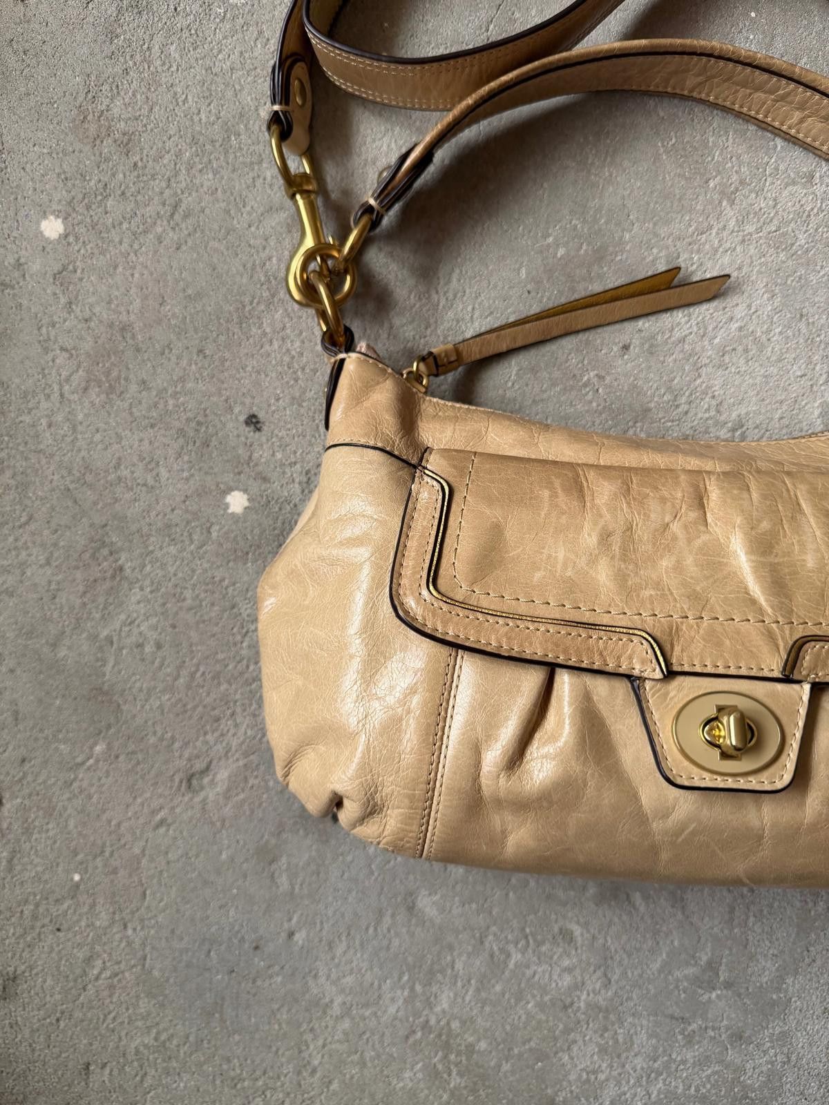 Coach Coach 2Way Poppy Leather Shoulder Bag Beige Size ONE SIZE - 2 Thumbnail