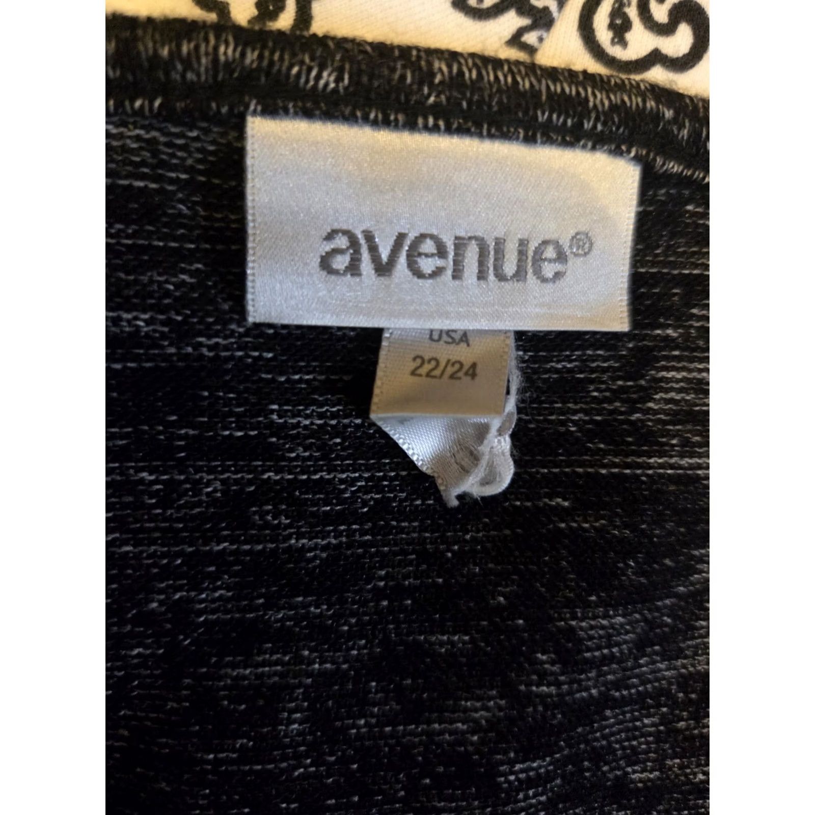 Avenue Avenue Sweater Top Gray Lightweight Knit Stretchy 2X Womens Size XXL / US 16-18 / IT 52-54 - 6 Thumbnail