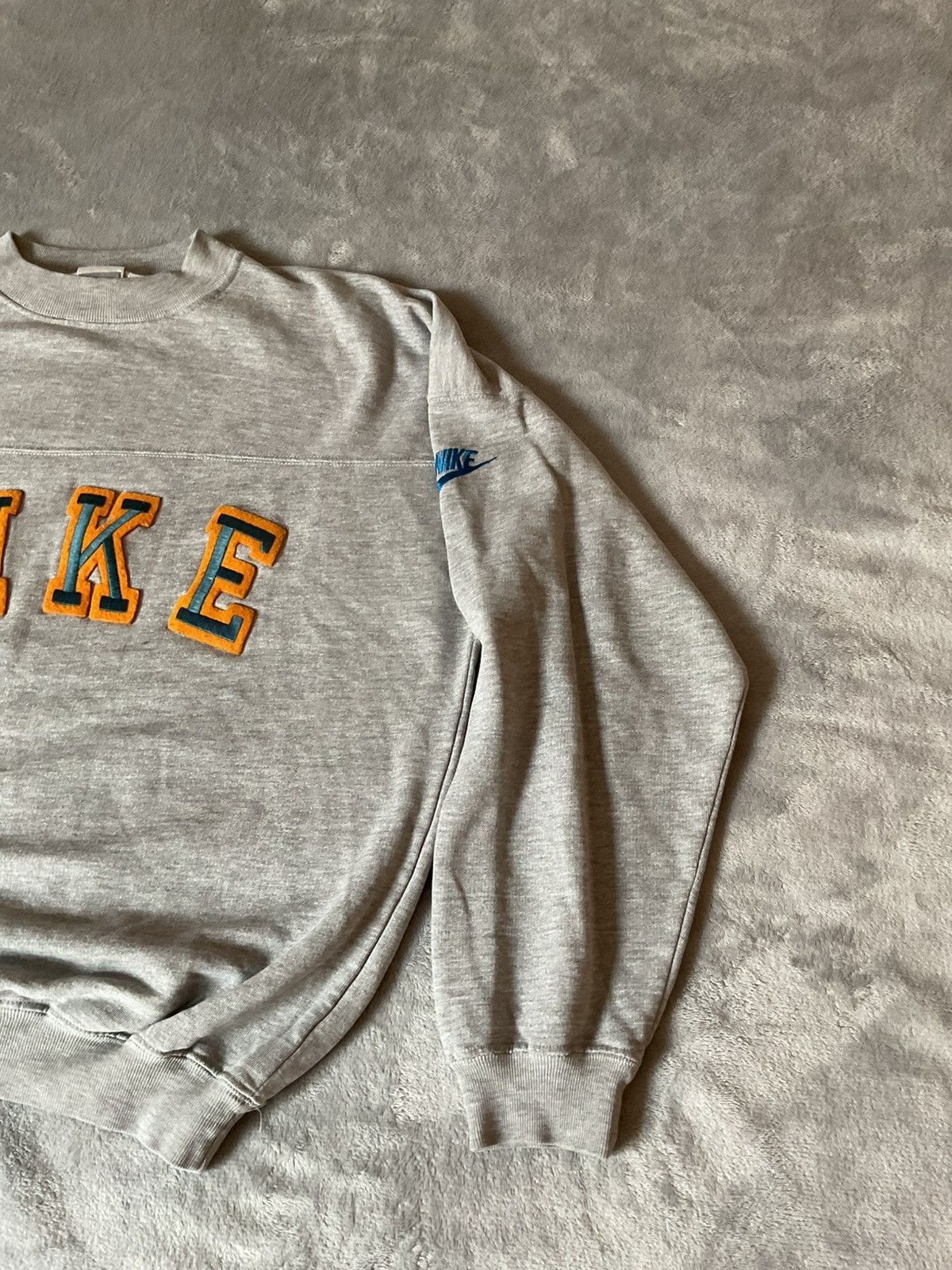 Nike × Vintage Grey vintage 90’s style Nike graphic logo sweatshirt size S Size US S / EU 44-46 / 1 - 4 Thumbnail