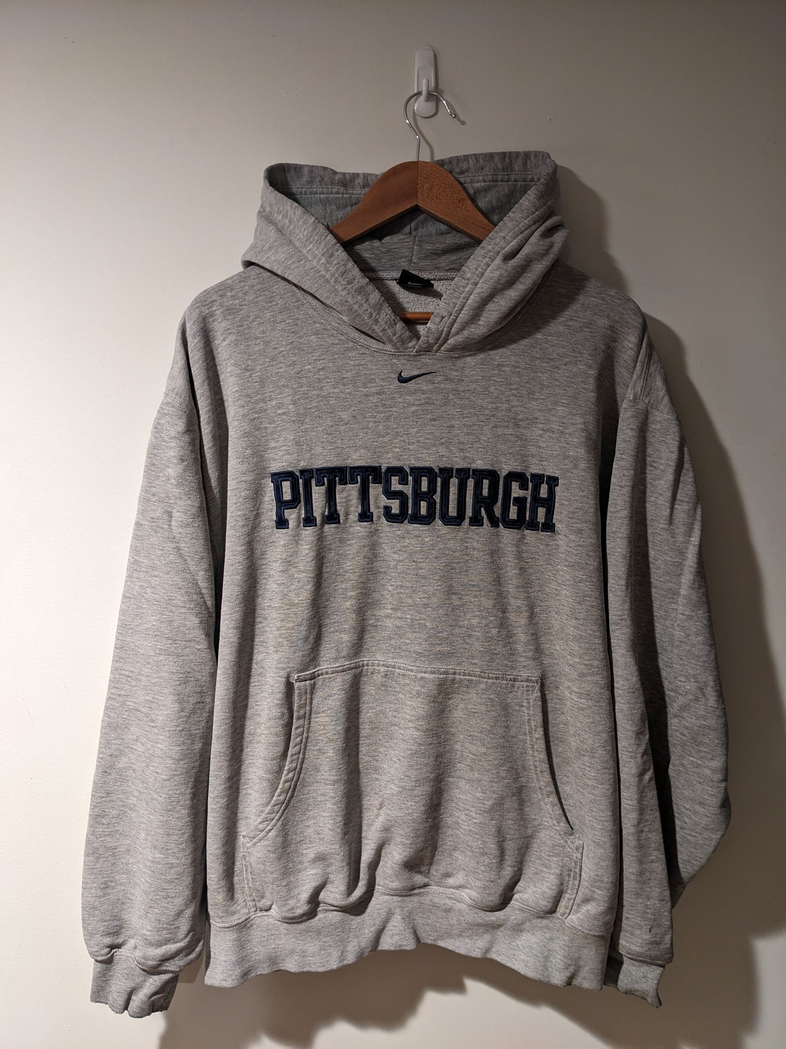 Vintage Vintage Y2K Pittsburgh University Nike Center Swoosh Hoodie Size US XL / EU 56 / 4 - 1 Thumbnail