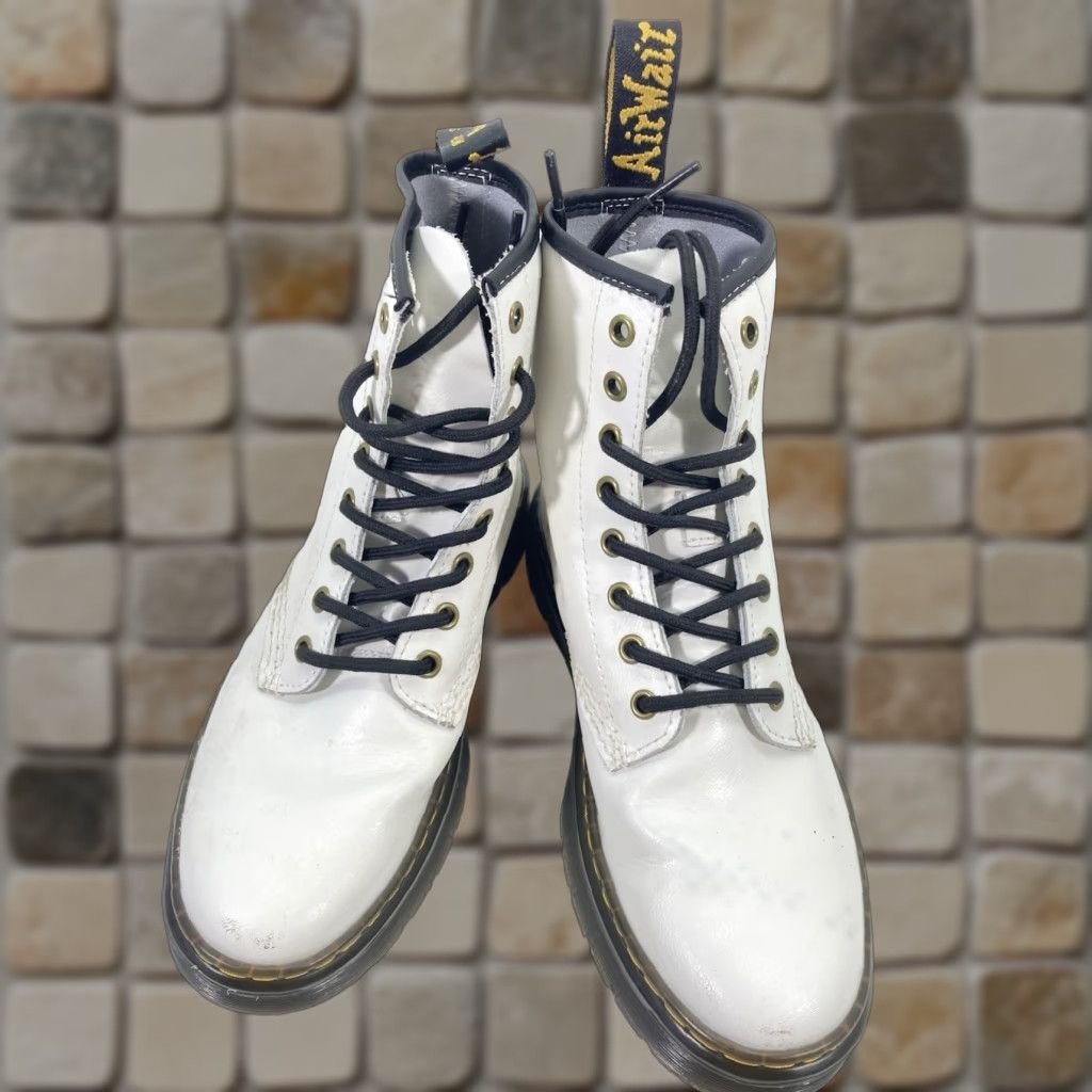Dr. Martens Doc Martens Zavala Ankle Boots Women Size 8 White Leather Lace Up Casual 8 Eye Size US 8 / IT 38 - 1 Thumbnail