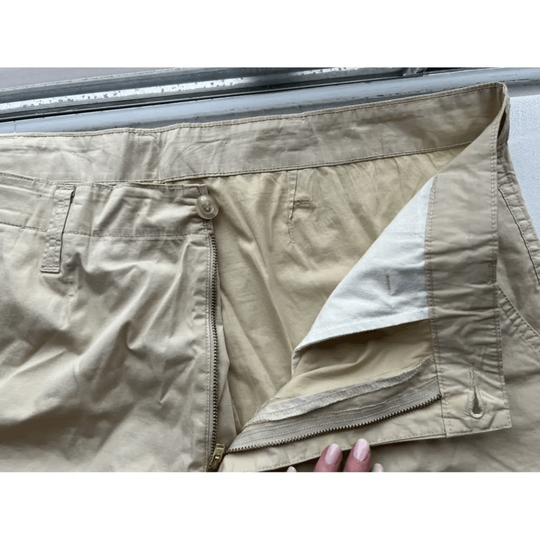 Diesel Diesel Ecru Cargo Shorts – Clean Minimal Utility Fit Size US 36 / EU 52 - 4 Thumbnail