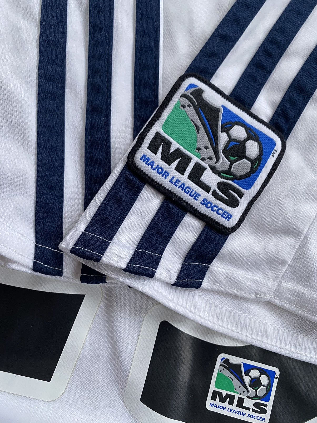 Adidas × David Beckham × Vintage 🫧Beckham LA Galaxy 2007 Football Shirt Jersey Adidas Size US S / EU 44-46 / 1 - 11 Thumbnail
