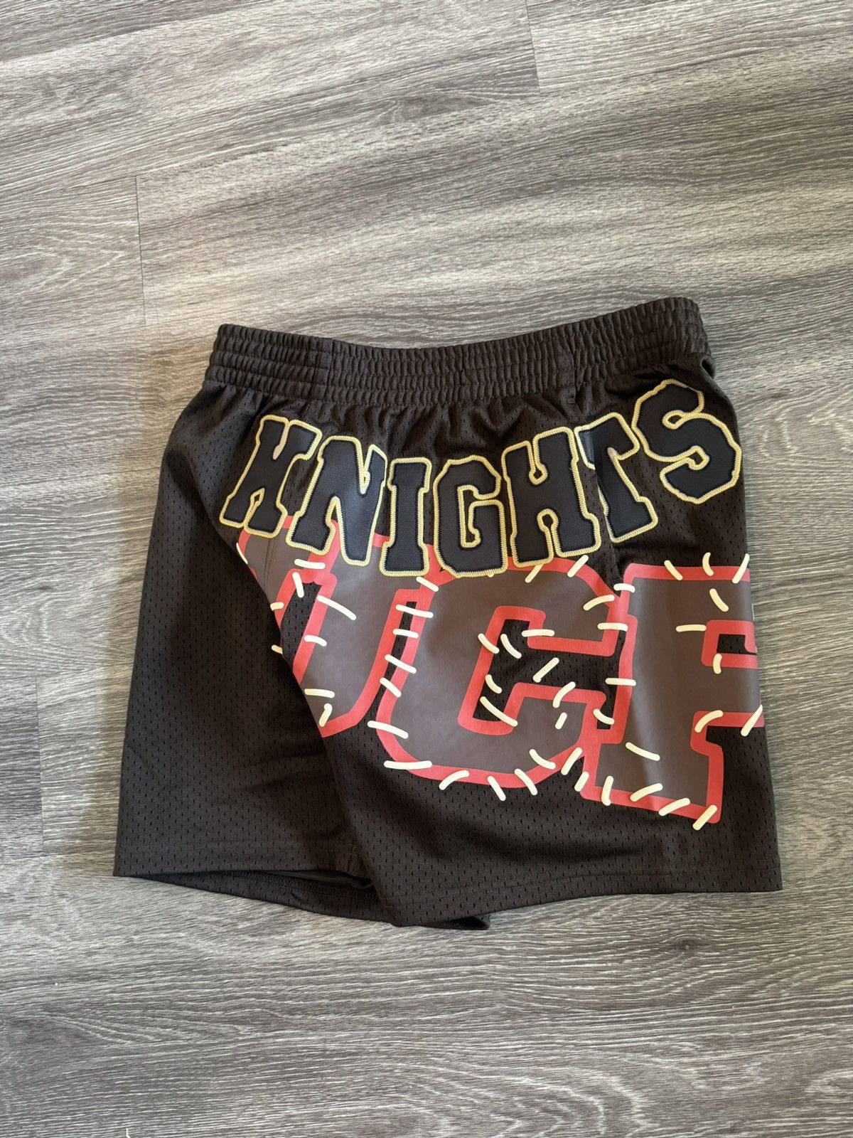 Mitchell & Ness × Travis Scott Travis Scott x College Tour Shorts *UCF Exclusive* Medium Size US 32 / EU 48 - 6 Thumbnail