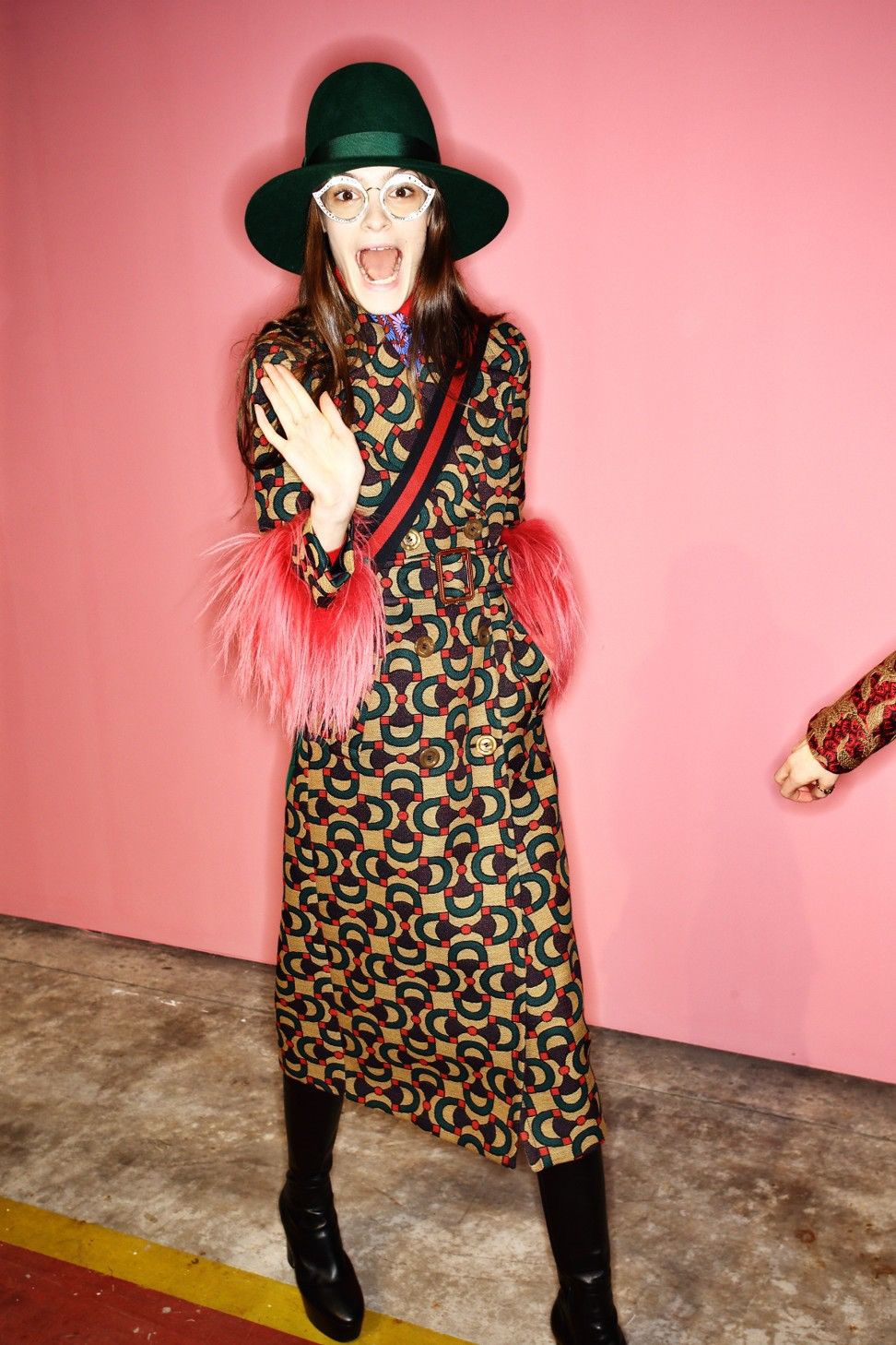 Gucci Rare Gucci Runway Fur-Cuffs Optic-Print Belted Coat Size S / US 4 / IT 40 - 15 Thumbnail