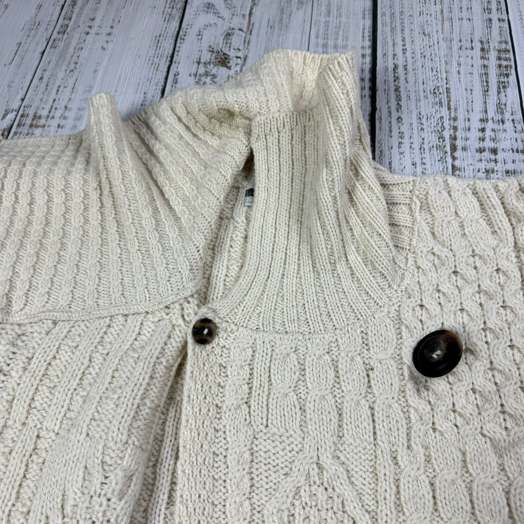Vintage VINTAGE Aran Crafts Cable Knit Cardigan Sweater Wrap Women’s Size S Ivory Wool Long Sleeve Size S / US 4 / IT 40 - 5 Thumbnail