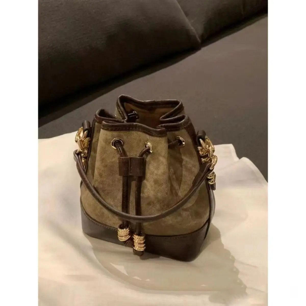 Vintage Retro Bucket Bag Size ONE SIZE - 2 Thumbnail