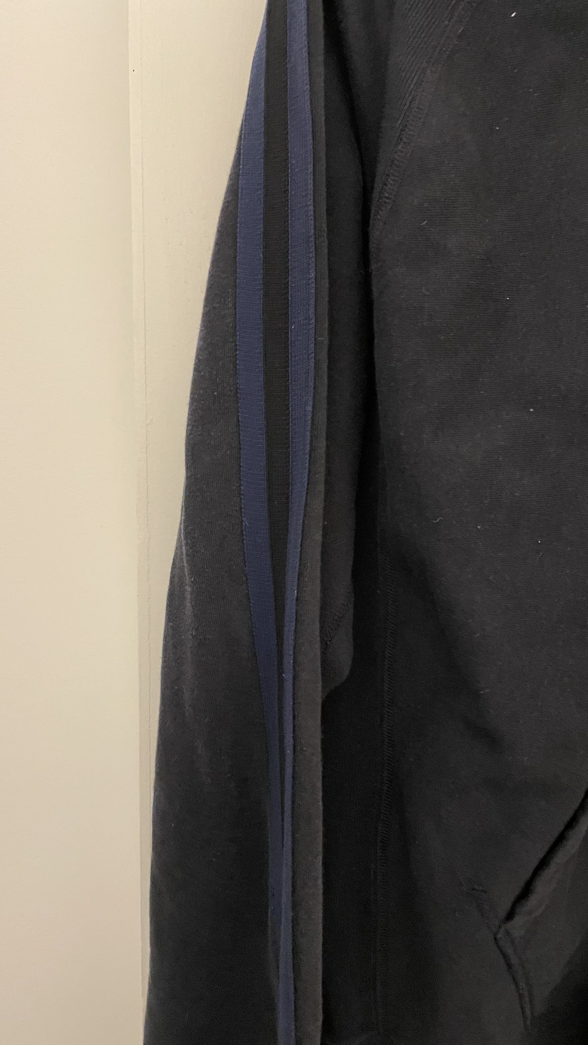 Engineered Garments Heavy Black Hoody contrasting blue stripe side pockets Size US XL / EU 56 / 4 - 5 Thumbnail