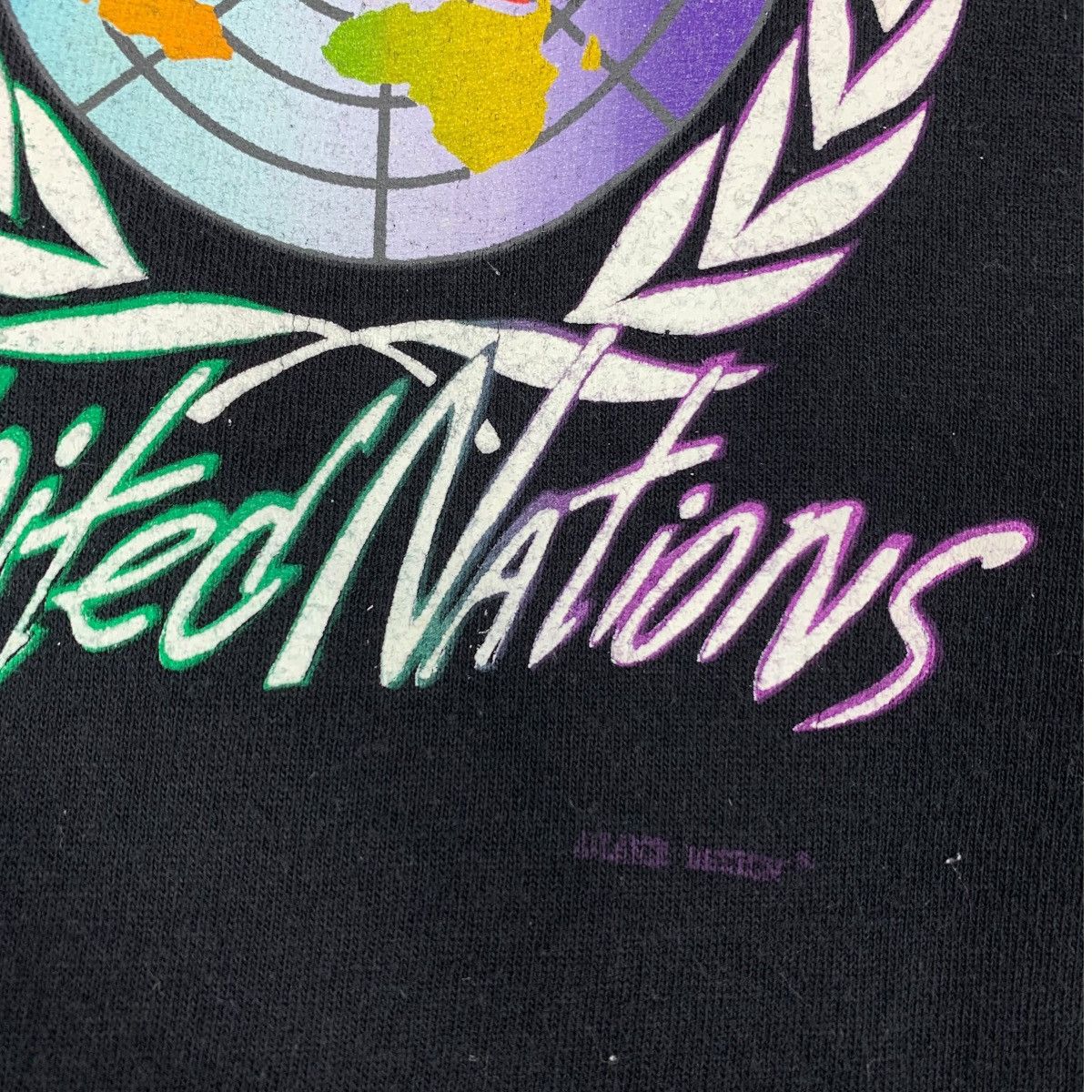 Vintage Vintage 90s UNITED NATION (UN) Big logo printed tee Size US M / EU 48-50 / 2 - 9 Thumbnail