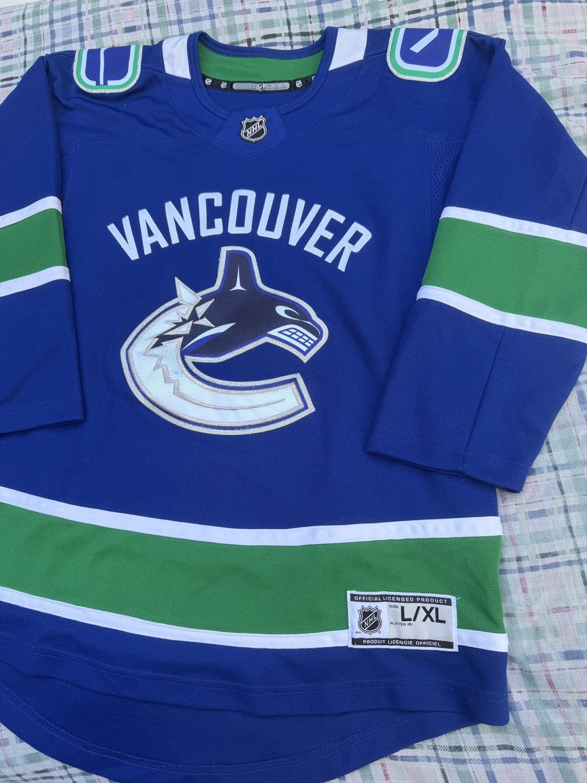 NHL Women’s Reebok Vancouver Canucks NHL Jersey Size S / US 4 / IT 40 - 2 Thumbnail
