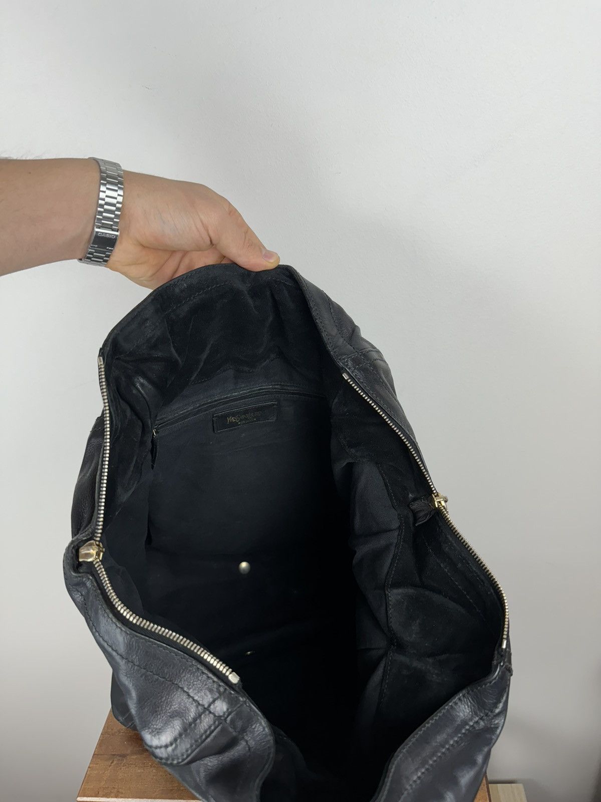 Leather × Yves Saint Laurent Leather bag Yves Saint Laurent original casual luxury item Size ONE SIZE - 6 Thumbnail
