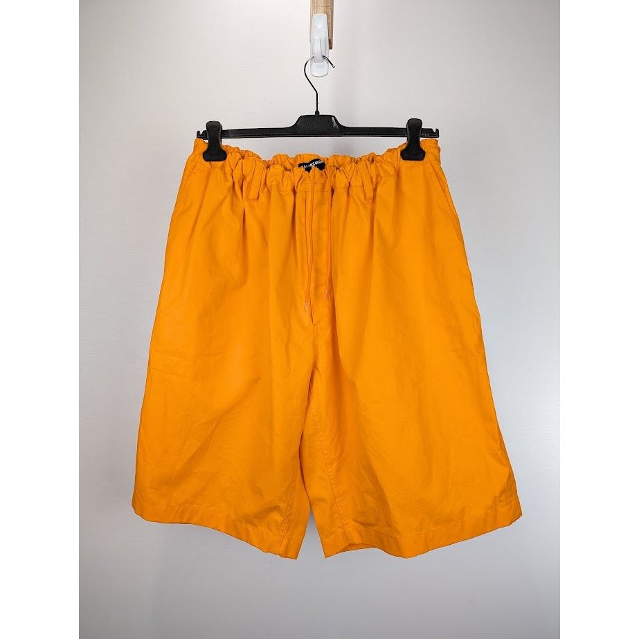 Balenciaga o1rshd1 Oversize Shorts in Orange Size US 30 / EU 46 - 2 Thumbnail