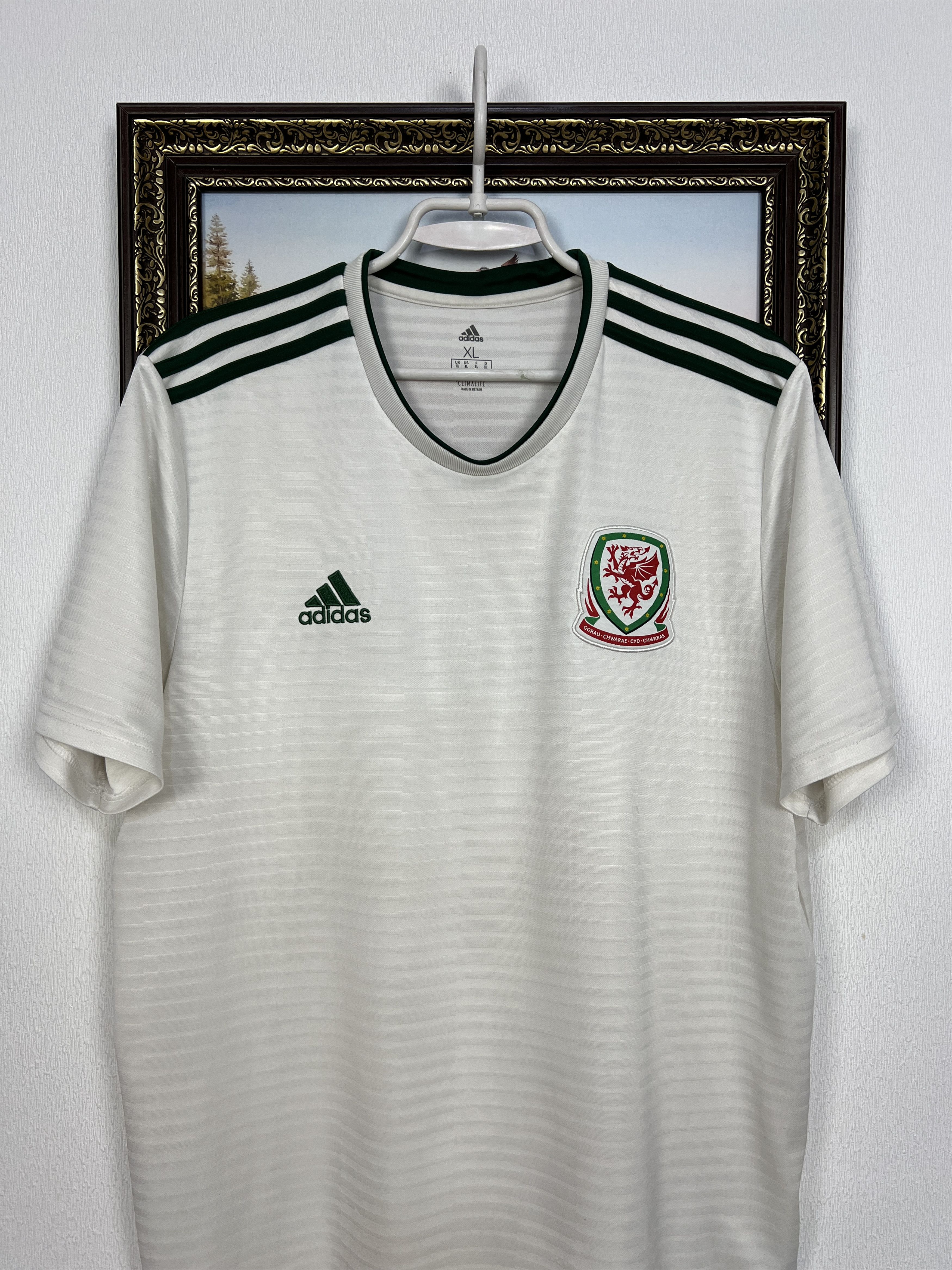 Adidas Wales Away football shirt 2018 Soccer Adidas Jersey National Size US XL / EU 56 / 4 - 2 Thumbnail