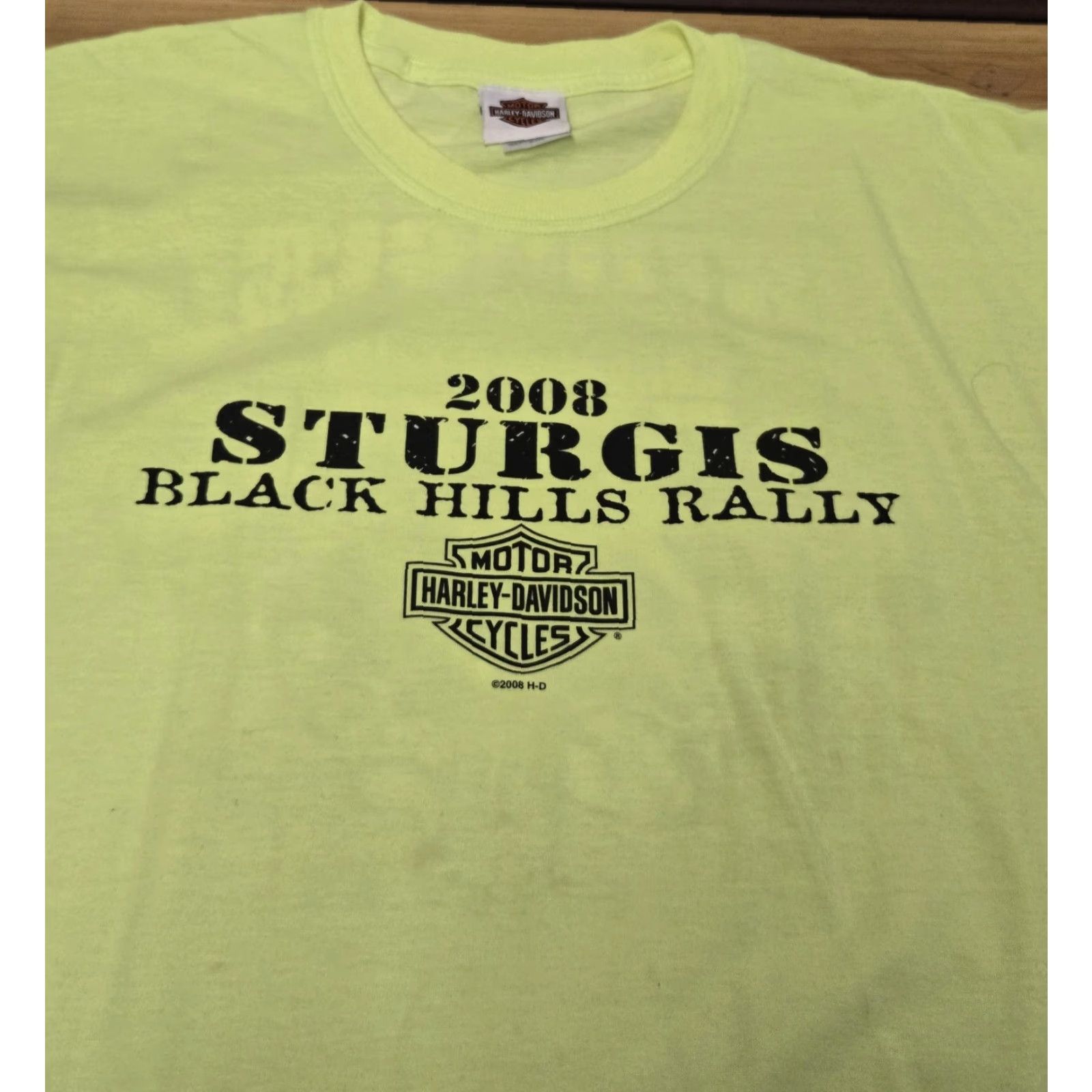 Harley Davidson VINTAGE Harley-Davidson Shirt Mens XL T-Shirt 2008 Sturgis Black Hills Rally Neon Yellow Graphic Print Short Sleeve Mens Size US XL / EU 56 / 4 - 2 Thumbnail