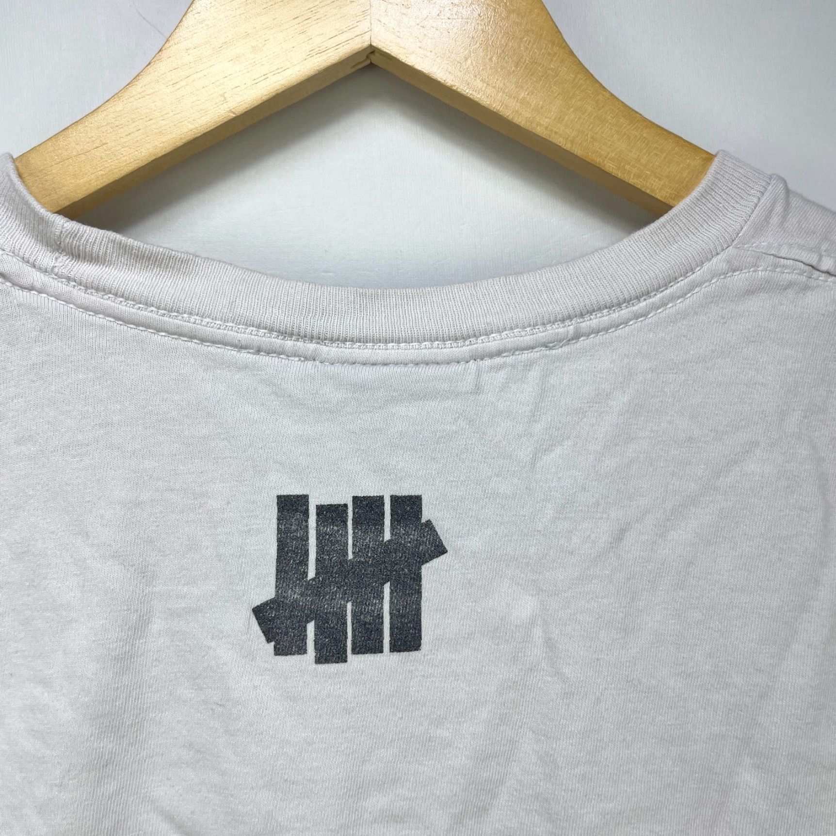 Undefeated Undefeated Army vs Army T-Shirt Mens Medium White UNDFTD Size US M / EU 48-50 / 2 - 6 Thumbnail