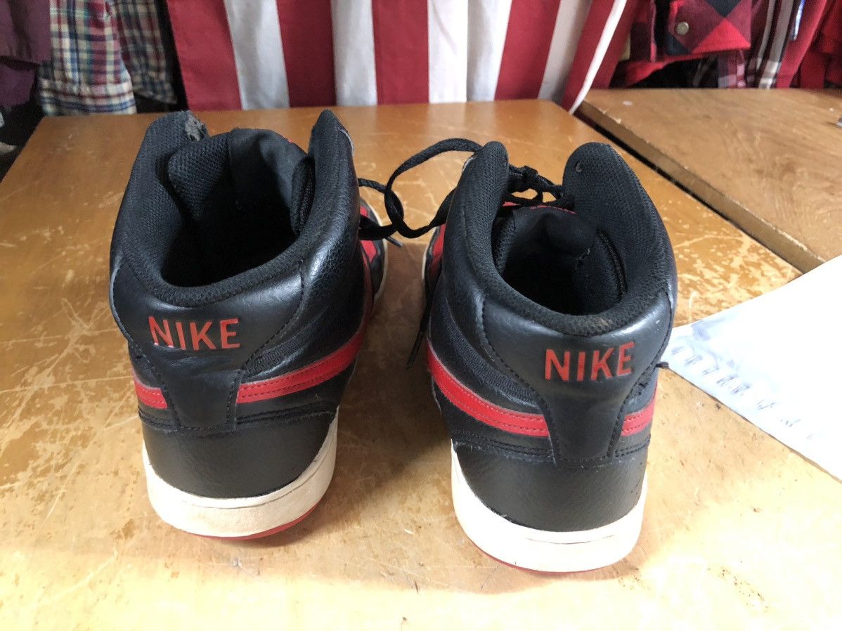 Nike Nike Court Vision Mid Bred Black University Red White Used Size US 11 / EU 44 - 8 Thumbnail