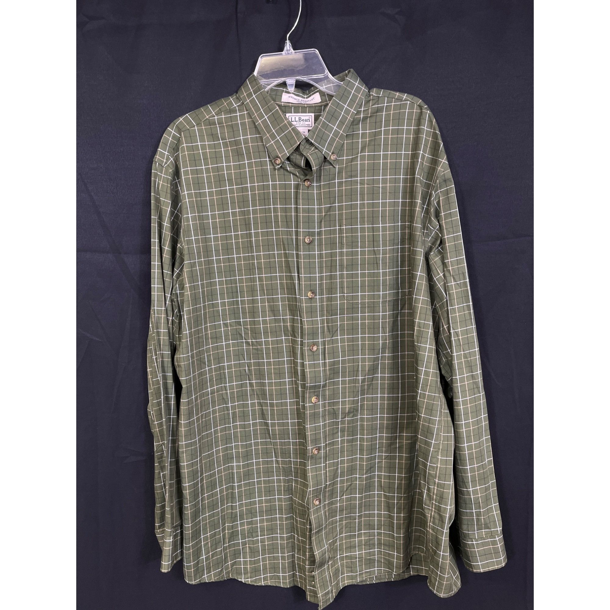 L.L. Bean L.L. Bean SKU 7652 Mens Green Plaid Long Sleeve Button Down Size US XL / EU 56 / 4 - 1 Thumbnail