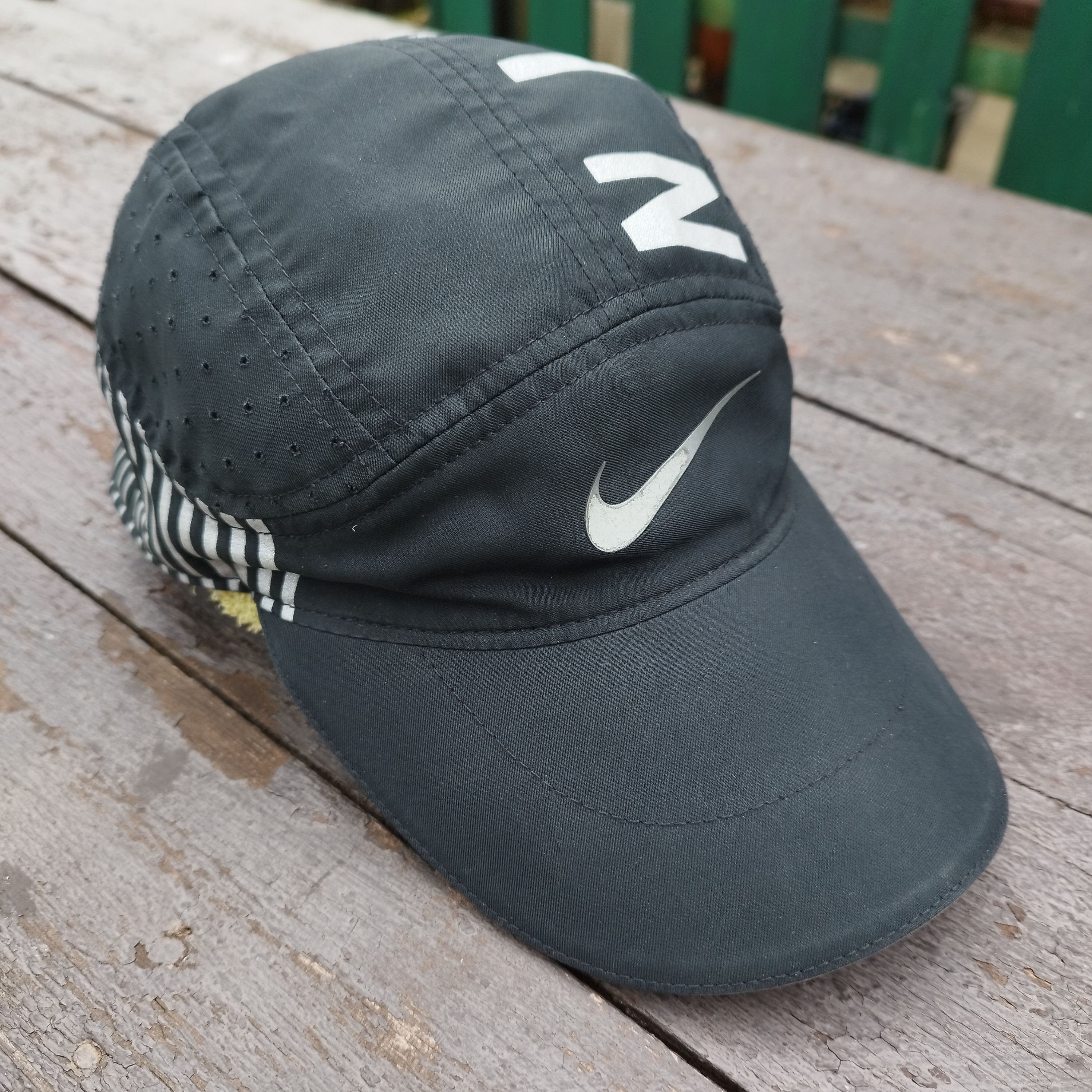 Nike × Supreme FW17 Supreme Nike Trail Running Hat Neon Green