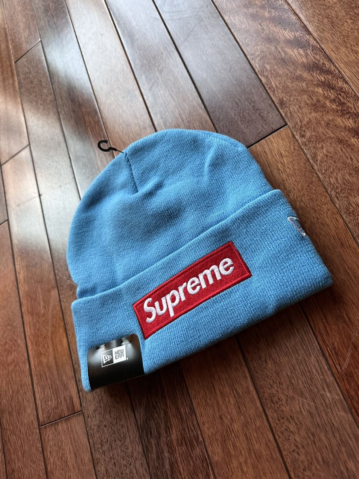 Supreme Supreme Box Logo Beanie Cyan Blue 2025 Size ONE SIZE - 1 Thumbnail