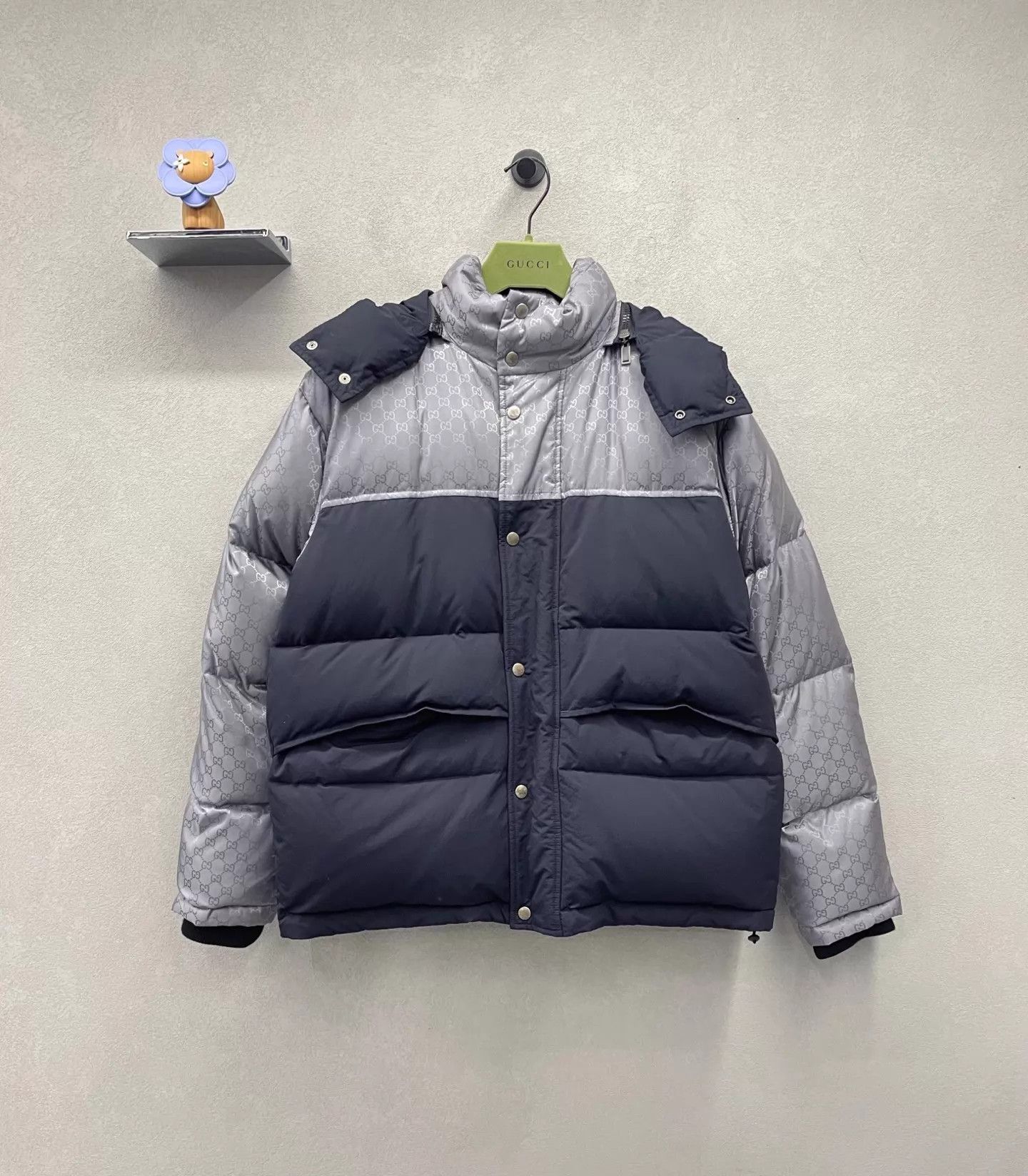 Gucci Gucci Silver Black Colorblock Full Print Down Jacket 50 Size US M / EU 48-50 / 2 - 1 Thumbnail