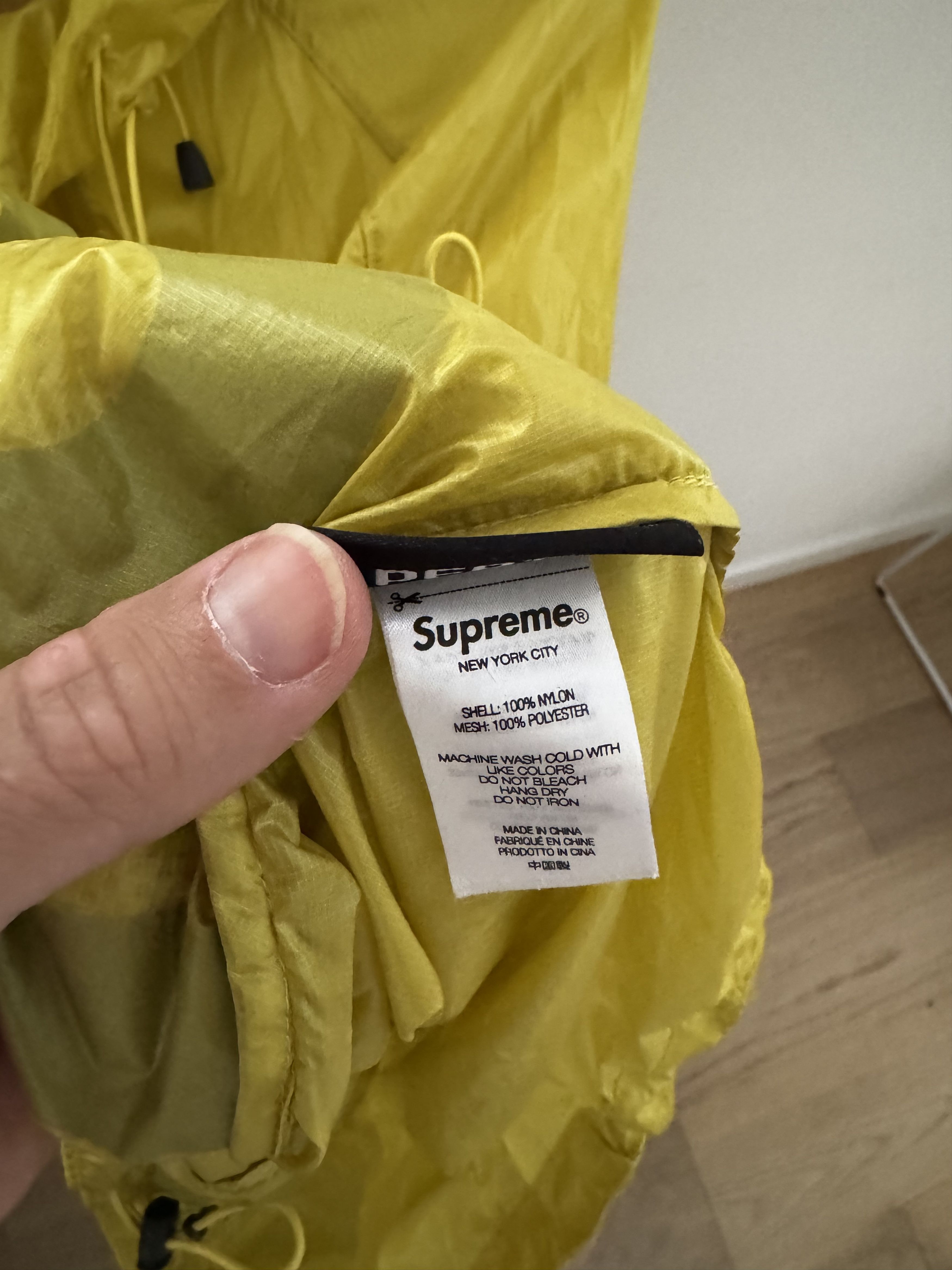Supreme Ripstop Hooded Windshell 'Acid Yellow' Size US M / EU 48-50 / 2 - 4 Thumbnail